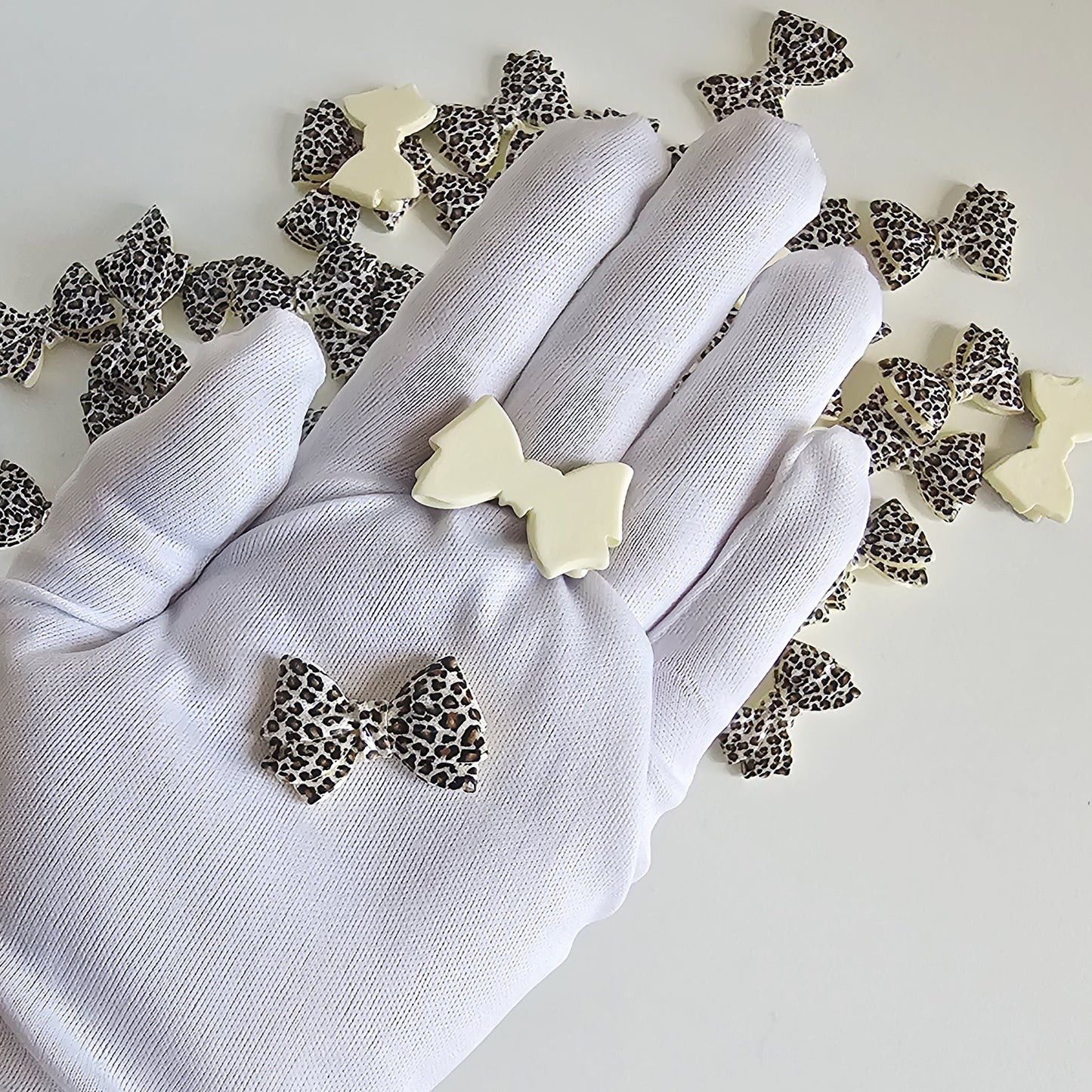 10 Pcs Leopard Animal Print Bowknot Flatback Cabochons #CAB227