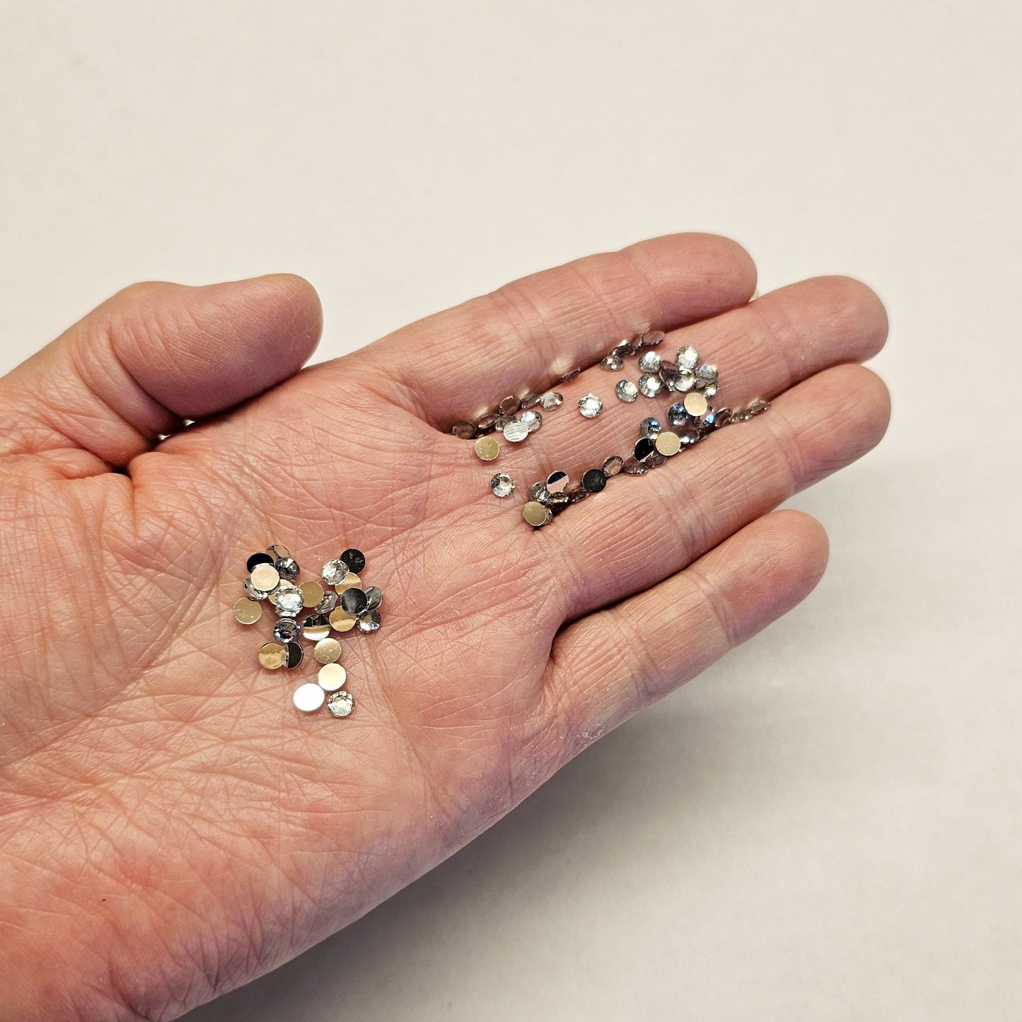 Bulk Flatback Resin Acrylic Rhinestones Non-Hotfix Crystal Clear 2mm 3mm 4mm 5mm 6mm