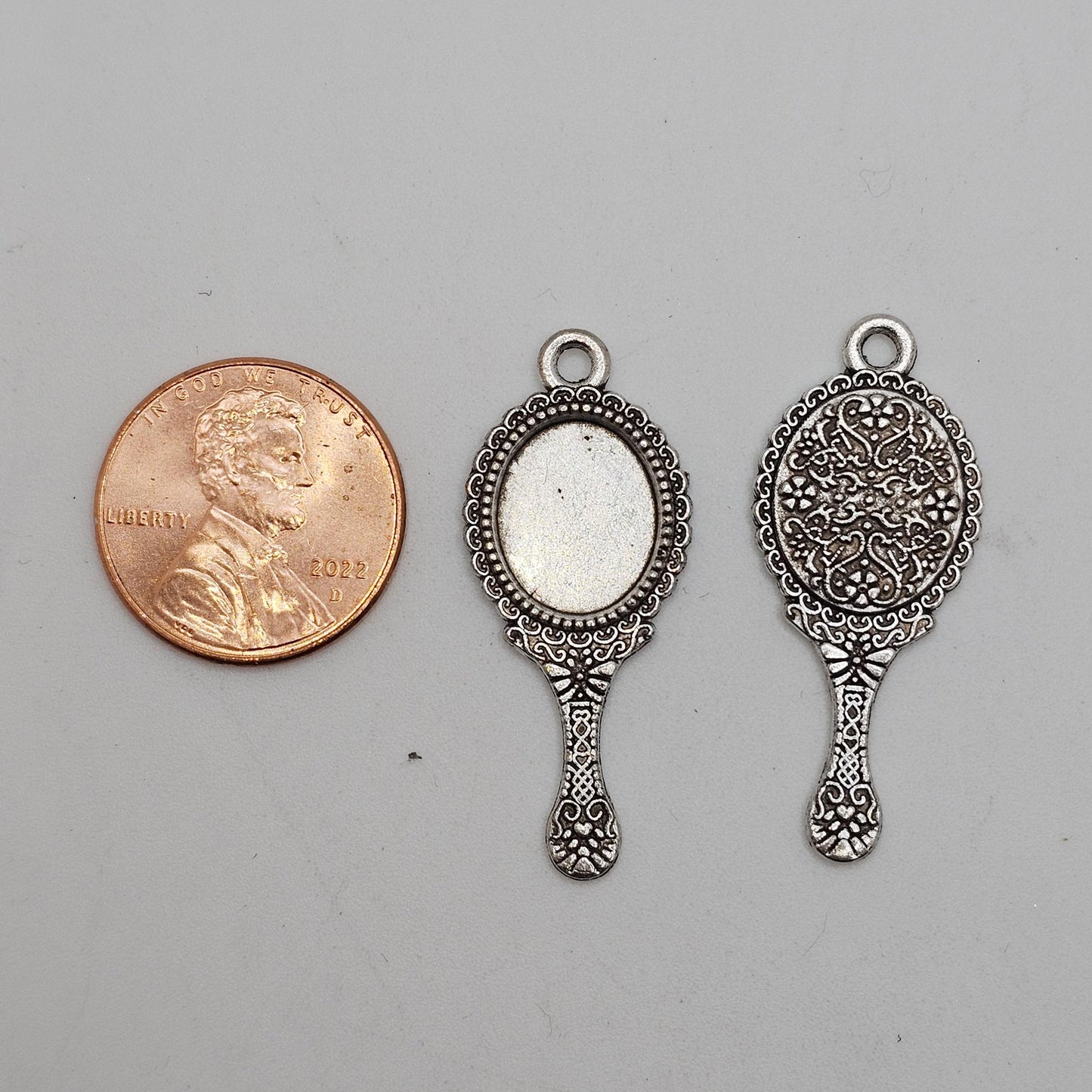 10/25/50 Pcs Mirror Antique Silver Tone Charms, Pendant Charm #CM104