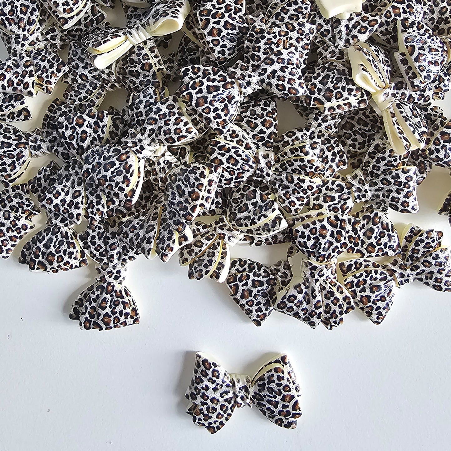 10 Pcs Leopard Animal Print Bowknot Flatback Cabochons #CAB227