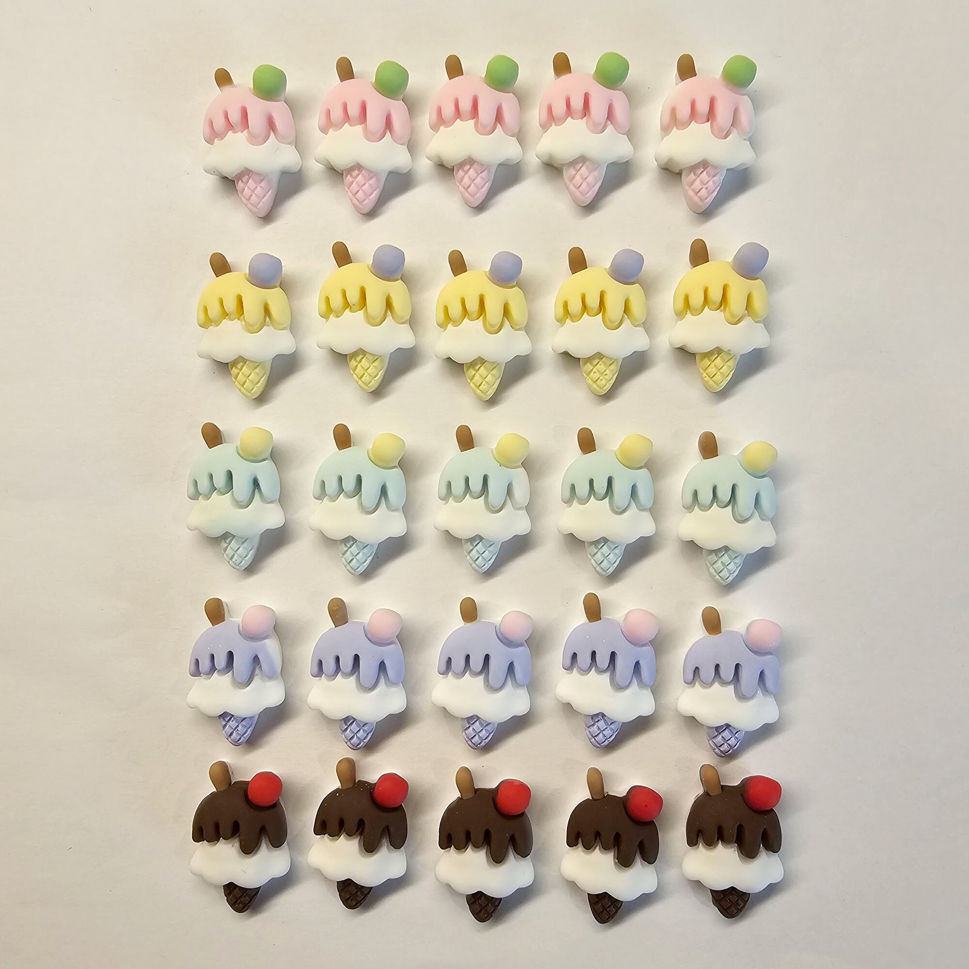 5/15/25 pcs Neapolitan Ice Cream Cone Pastel Flat Back Resin Cabochons Strawberry Chocolate Vanilla Mint blueberry #CAB071