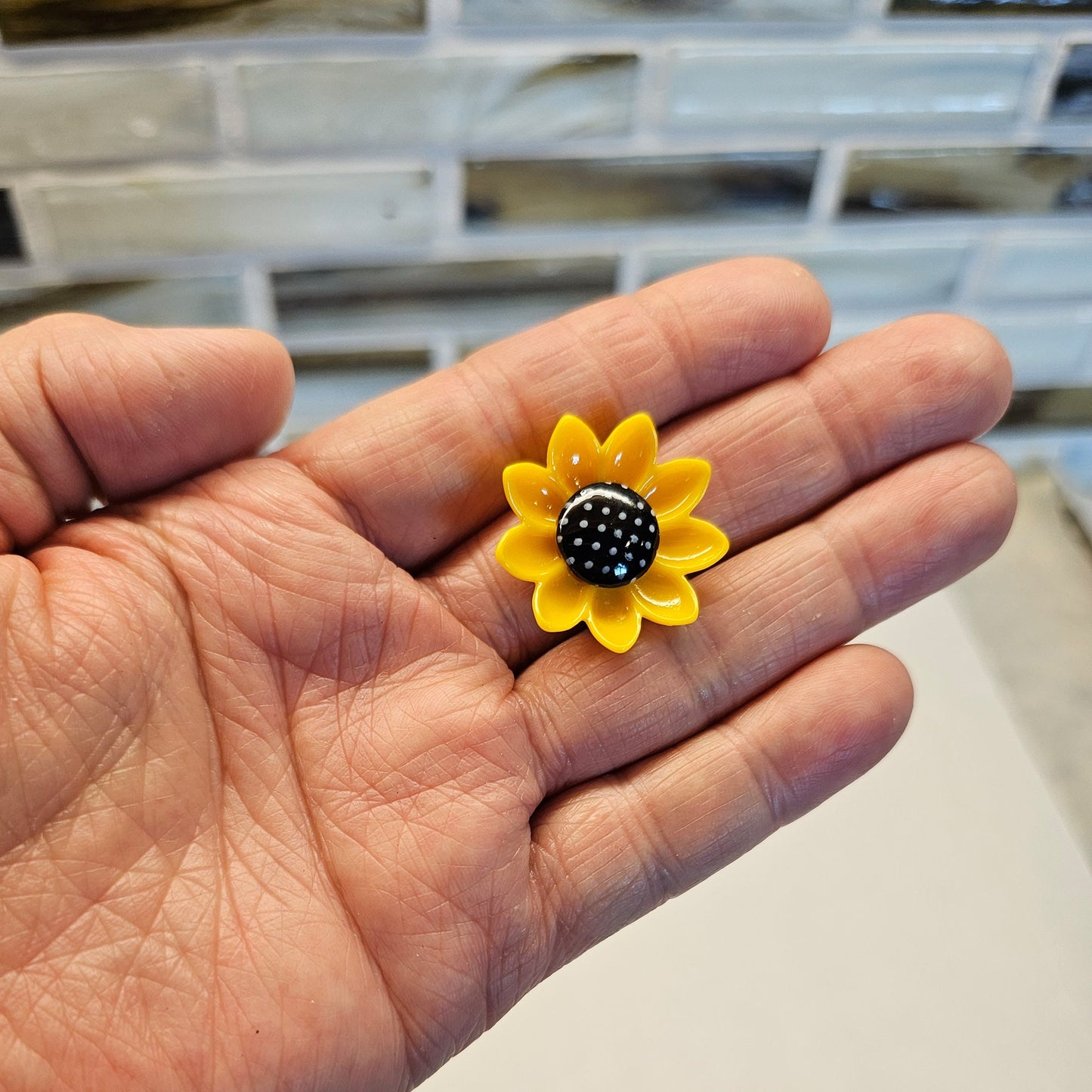 10/25 Pcs Sun Flower Sunflower opaquer color Yellow Cabochons Flat Back Resin Floral #CAB048