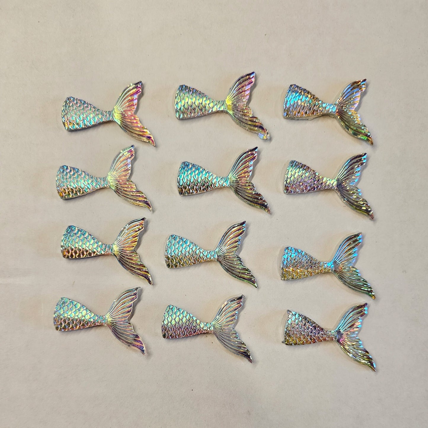 5 Pcs Iridescent Scale Mermaid Tail Cabochons Resin Flatback #CAB063