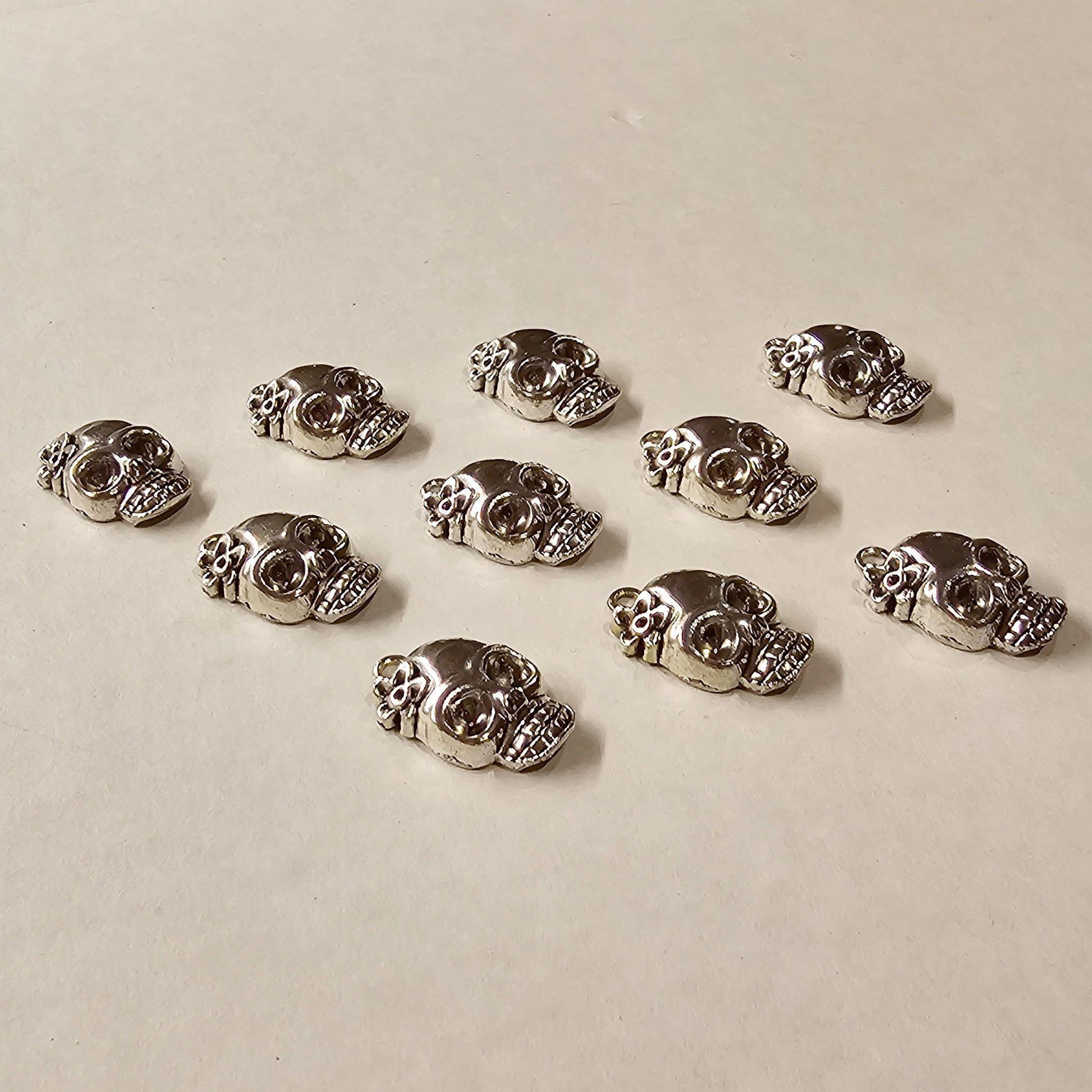 4 Pcs Skull Flower Silver Tone Charms #CM018