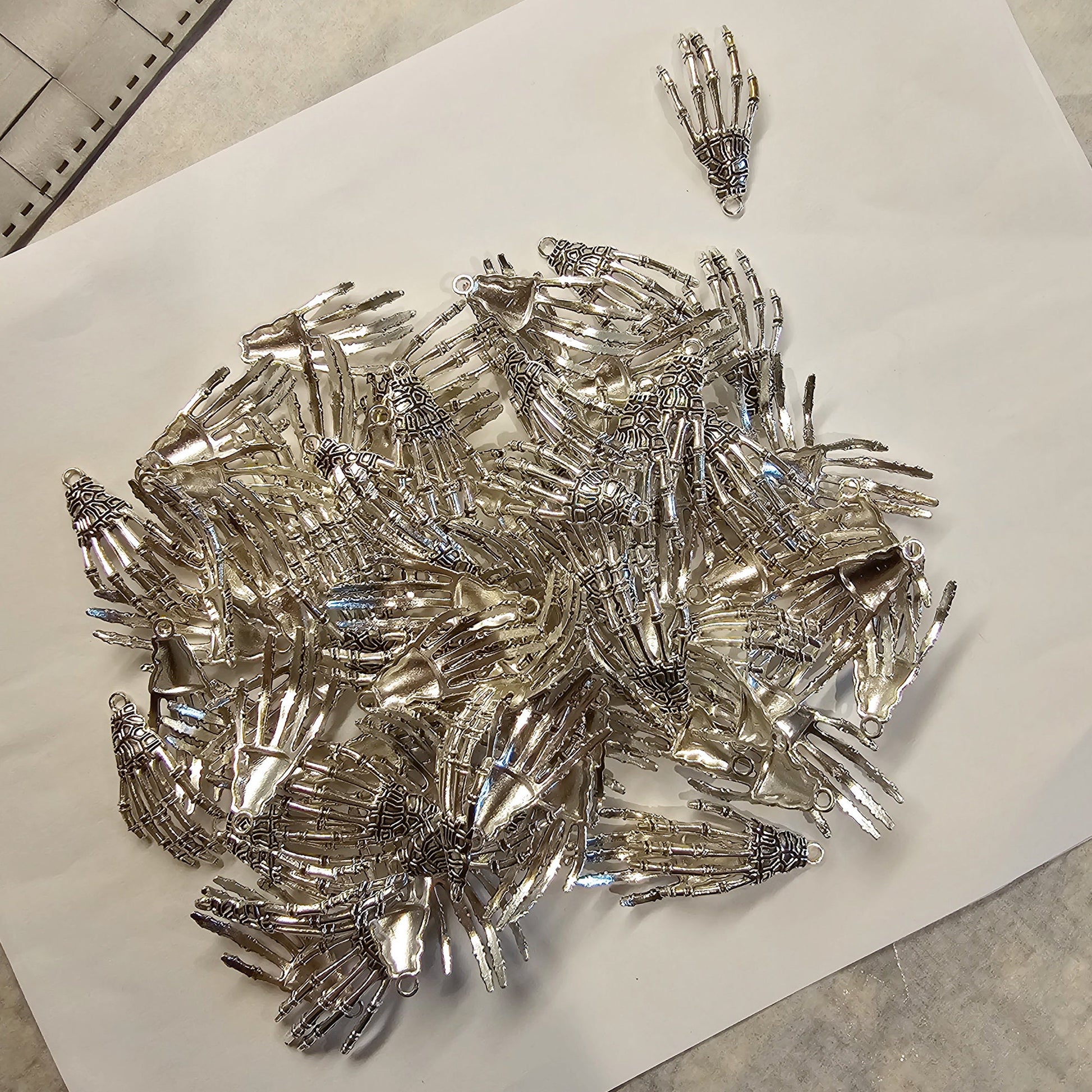 2/10 Pcs Skeleton Hand Silver Tone Charms, Charm #CM014