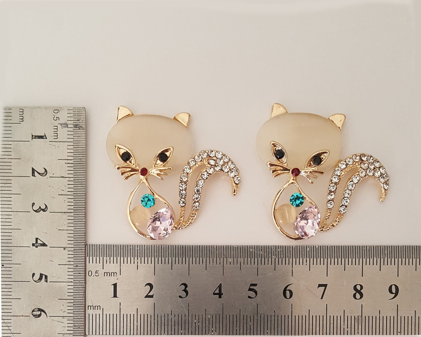 2 Pcs Rhinestone Cat Kitty Gold Alloy Bling Gorgeous Luxury Sparkling Cabochon DIY 40mm X 40 mm