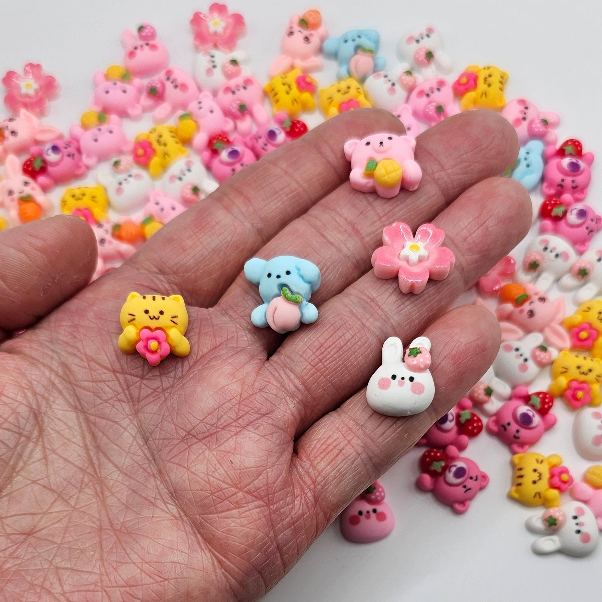 20/50 Pcs Mixed Cute Miniature Bunnies Bears Cats Flower Cartoon Character Resin Flatback Cabochons #CAB024