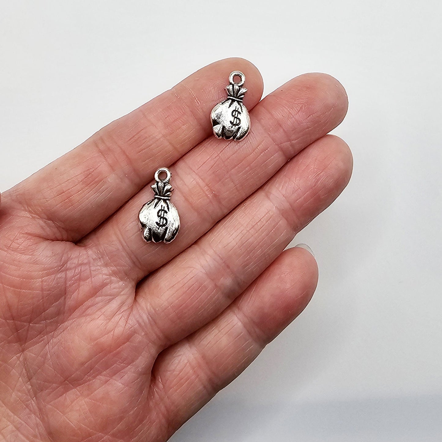 10/25/50 Pcs Money Bag Silver Tone Charms, Charm #CM021