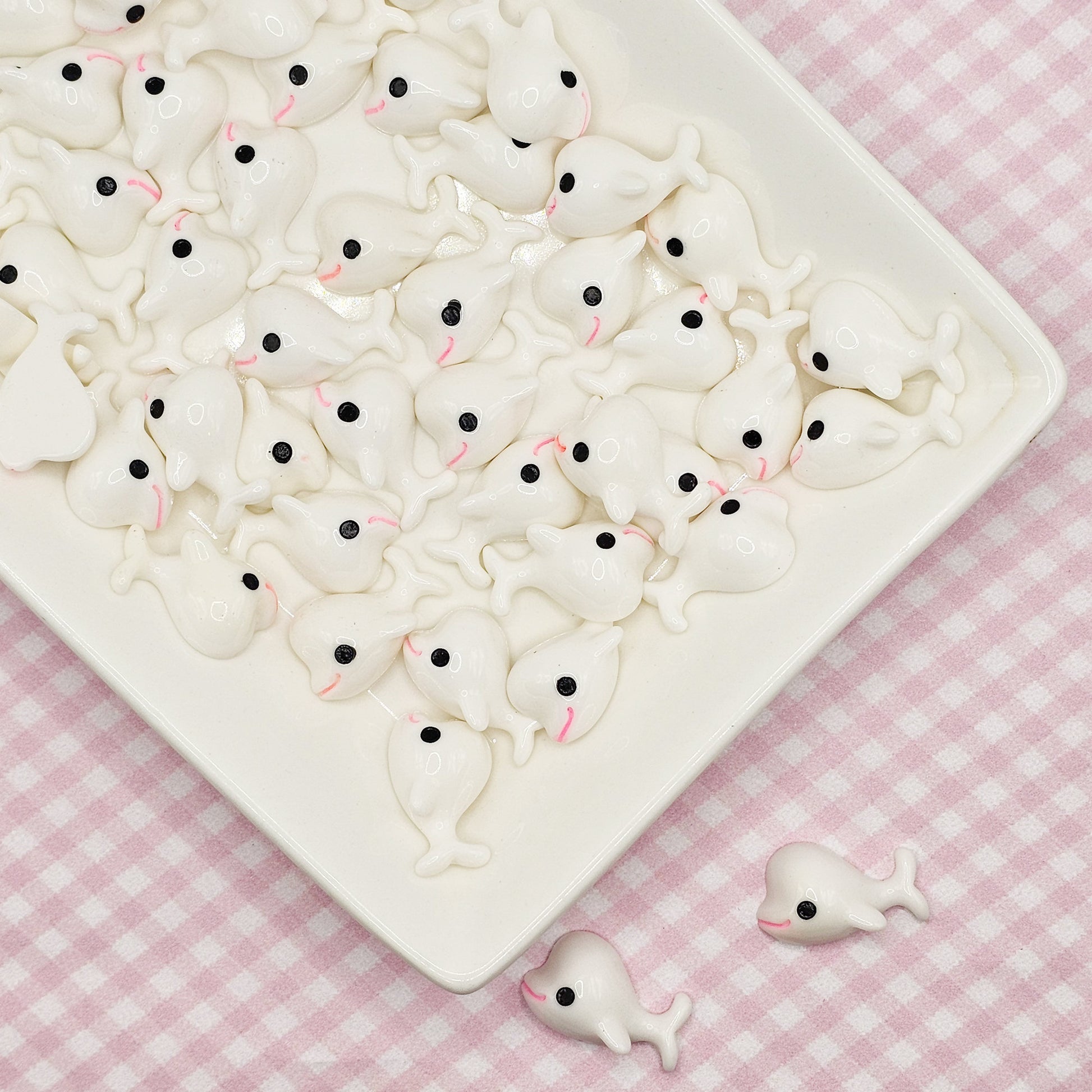 6 Pcs White Whale Flatbacks Resin Cabochons #CAB016