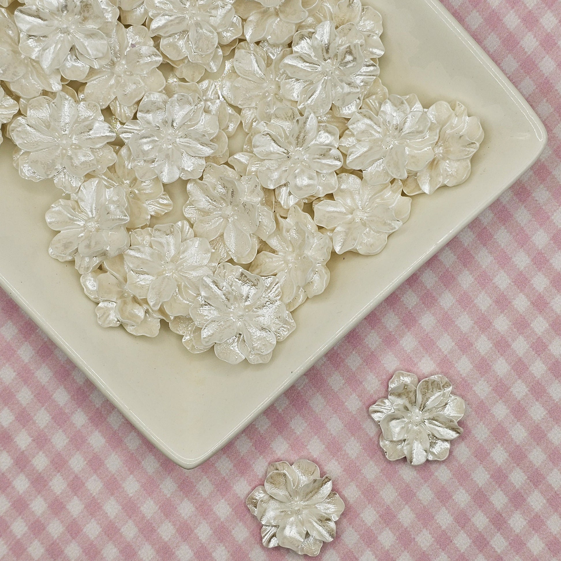 8 Pcs Kawaii Camellia Flower Resin Flatback Cabochons 26mm #CAB074