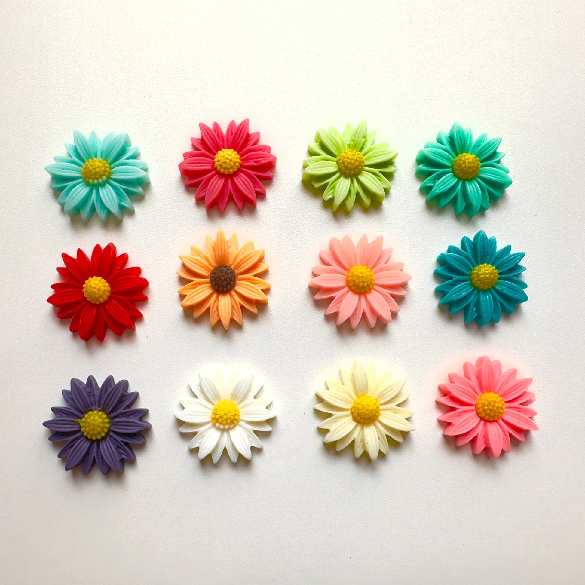 10/30/50 Pcs 26MM Large Gerbera Daisy Sunflower Resin Flatback Cabochons #CAB047