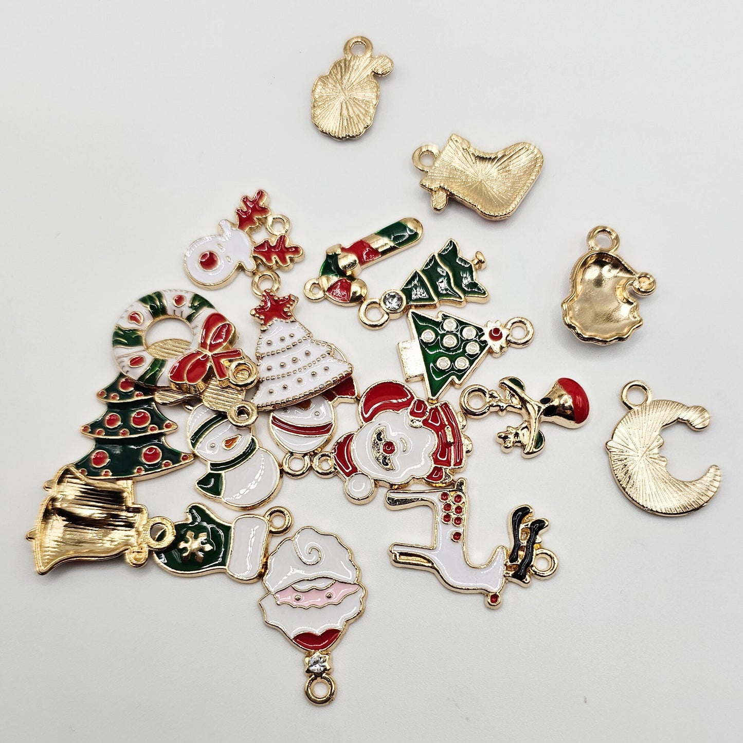 20 Pcs Mixed Bulk Lot Enamel Christmas Charms, Christmas Tree Socks Santa Snowman Rudolph reindeer Jewelry Earring Bracelet Pendant #CM007