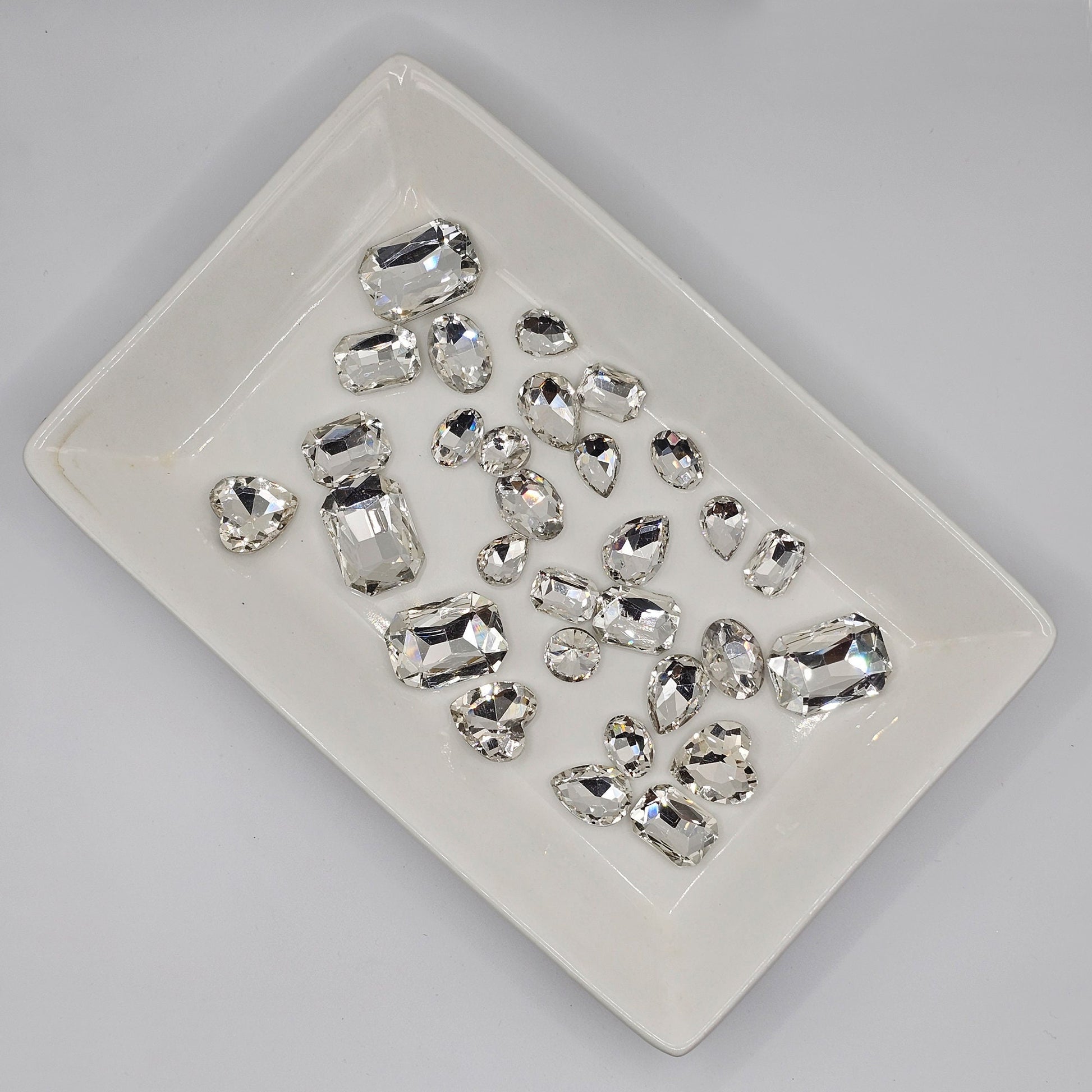 30 Pcs Clear Mixed Shapes and Sizes Glass Point Back Gems Jewels Rhinestones Hearts Teardrop Rectangle Oval Round 10x14mm 13x18mm 18x25mm