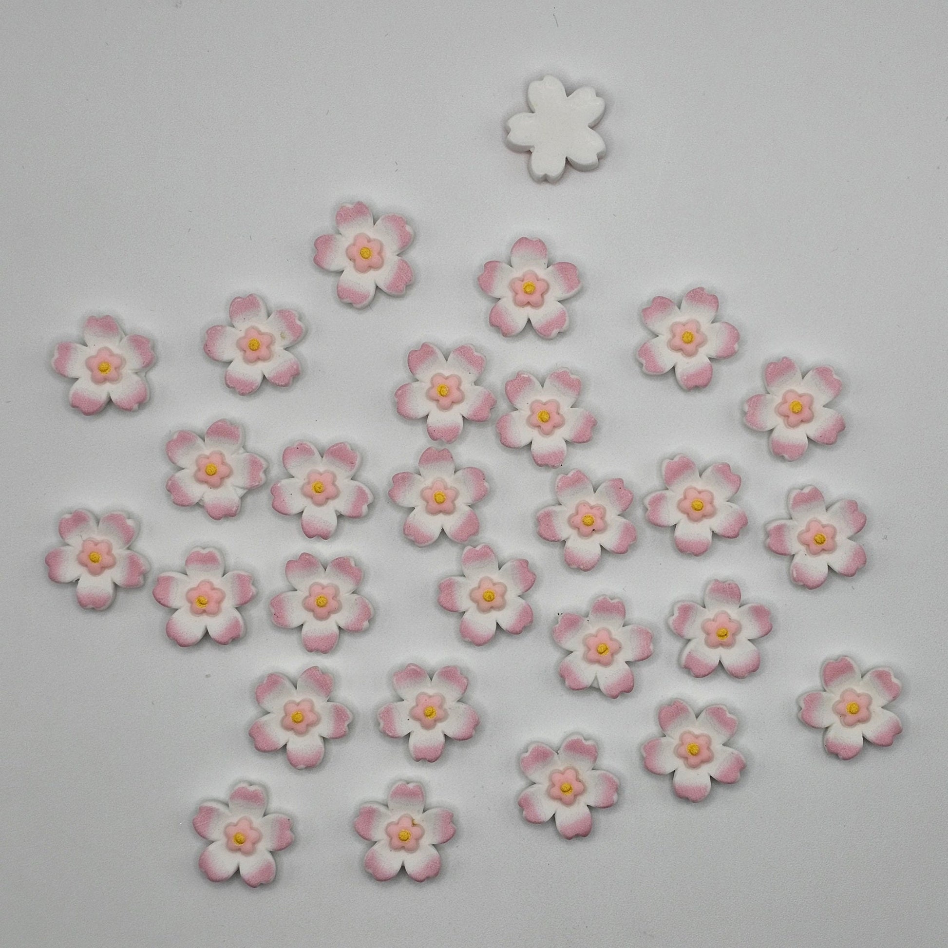 10/30 Pcs cherry blossom Flower Resin Flatback Cabochons, Cabochon, White Pink 15mm #CAB114