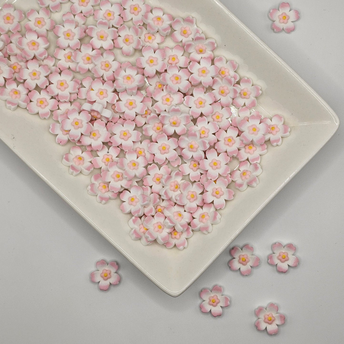 10/30 Pcs cherry blossom Flower Resin Flatback Cabochons, Cabochon, White Pink 15mm #CAB114
