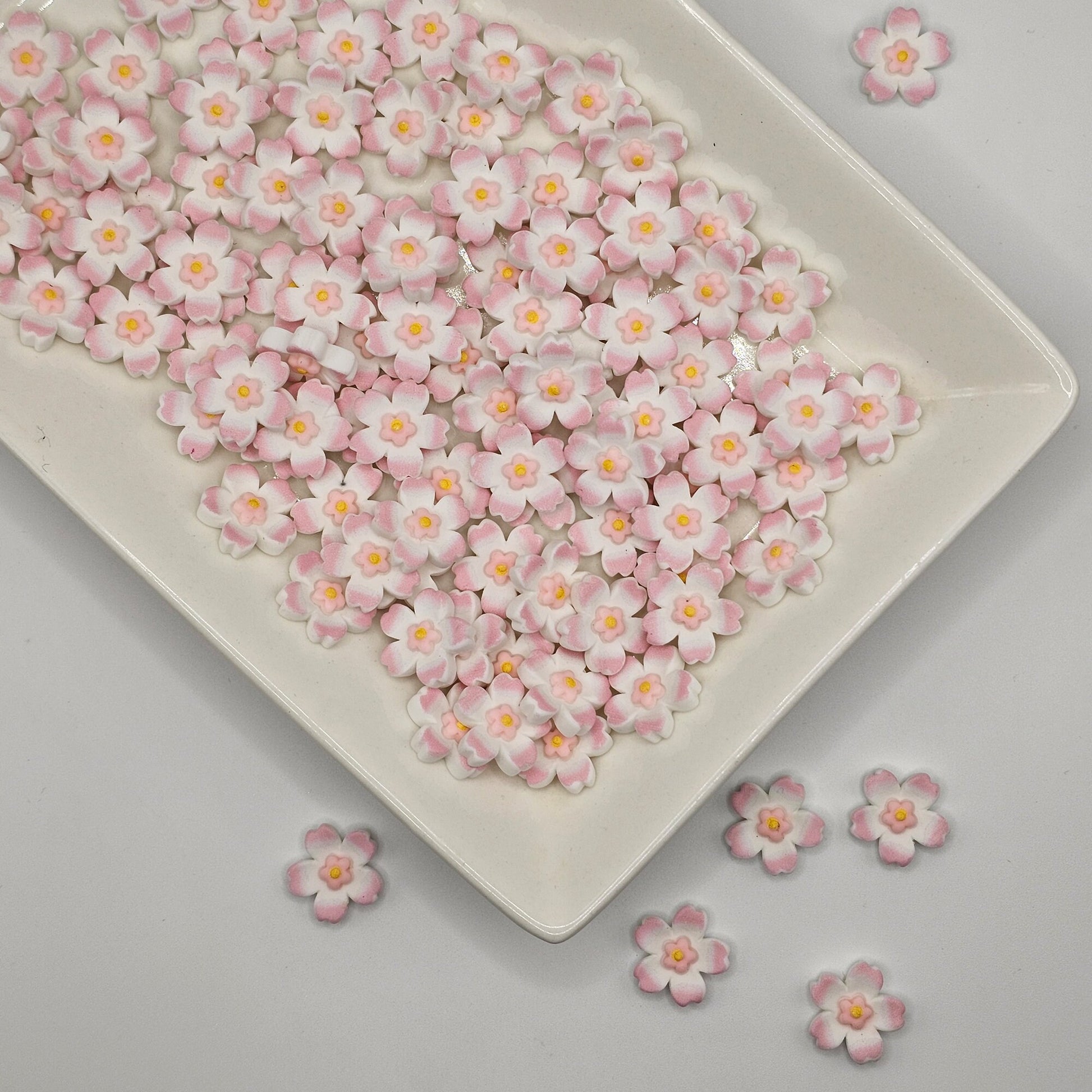 10/30 Pcs cherry blossom Flower Resin Flatback Cabochons, Cabochon, White Pink 15mm #CAB114