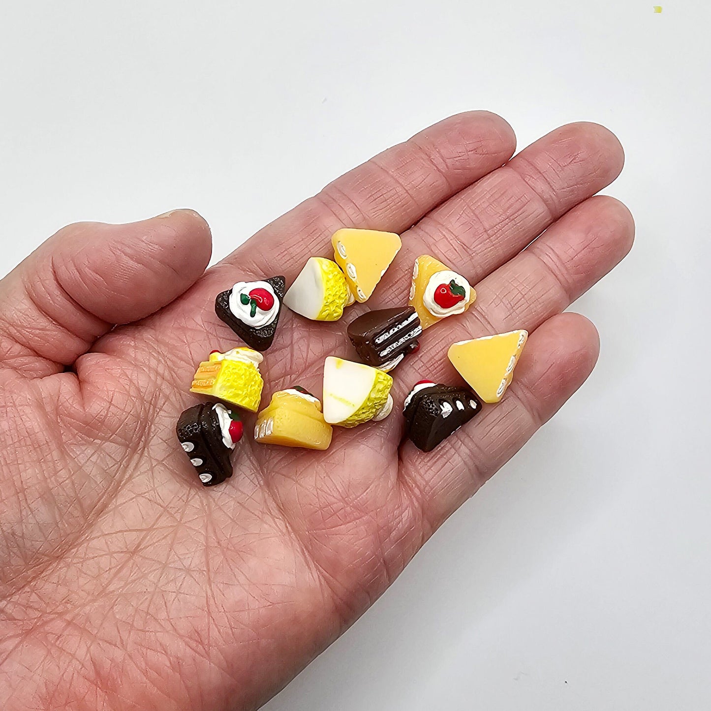 8 Pcs Miniature Fake Slice Cake Bakery Cabochons, Resin Flat Back Cabochon, Charm #CAB102