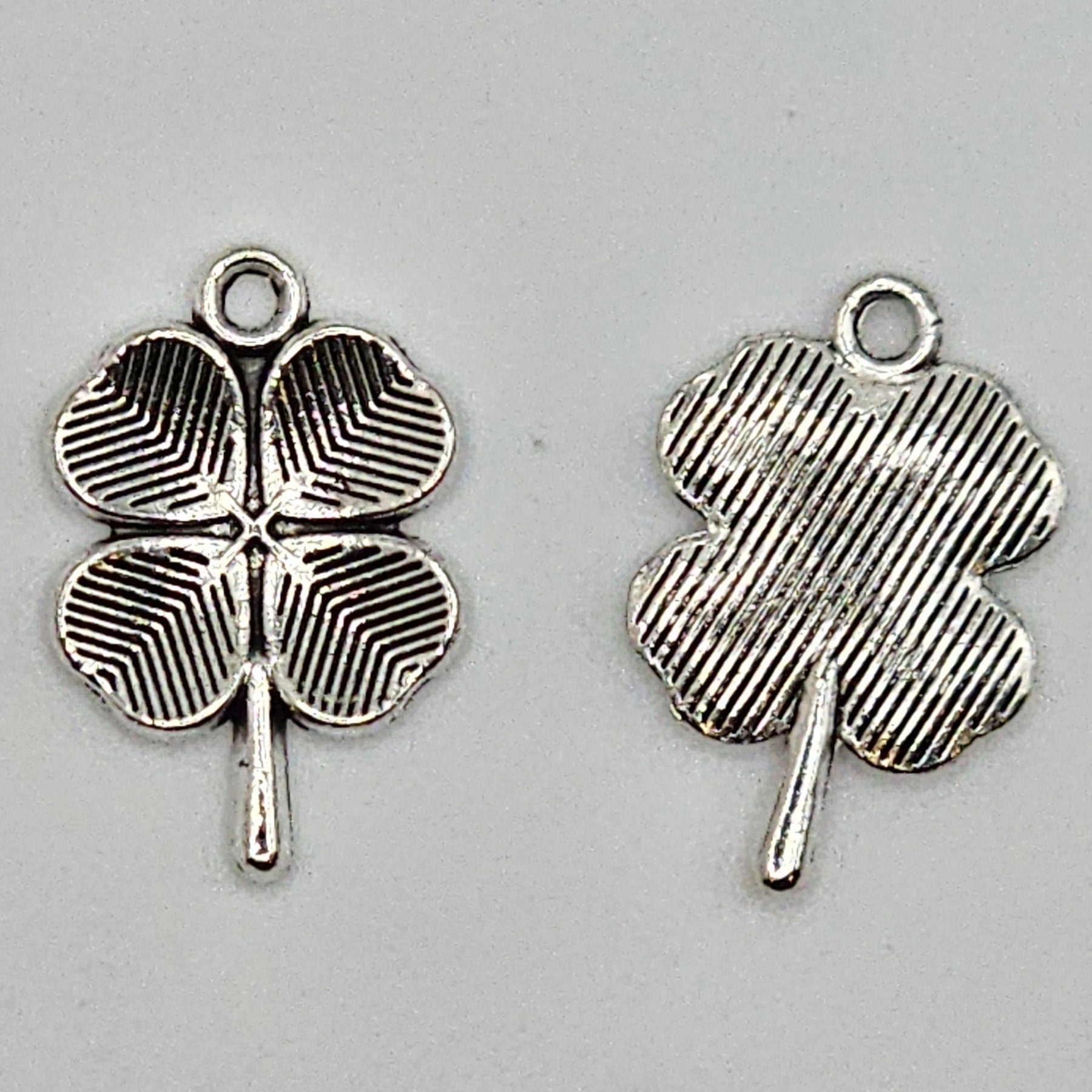 10/25/50 Pcs Clover Leaf Leaves Silver Tone Charm, Charms #CM025