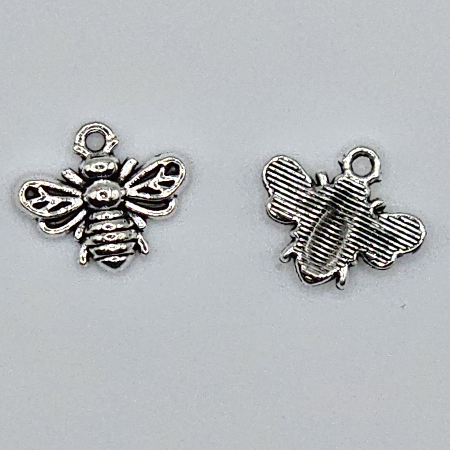 10/25/50 Pcs Mini Tiny Bee Silver Tone Charm, Charms #CM031