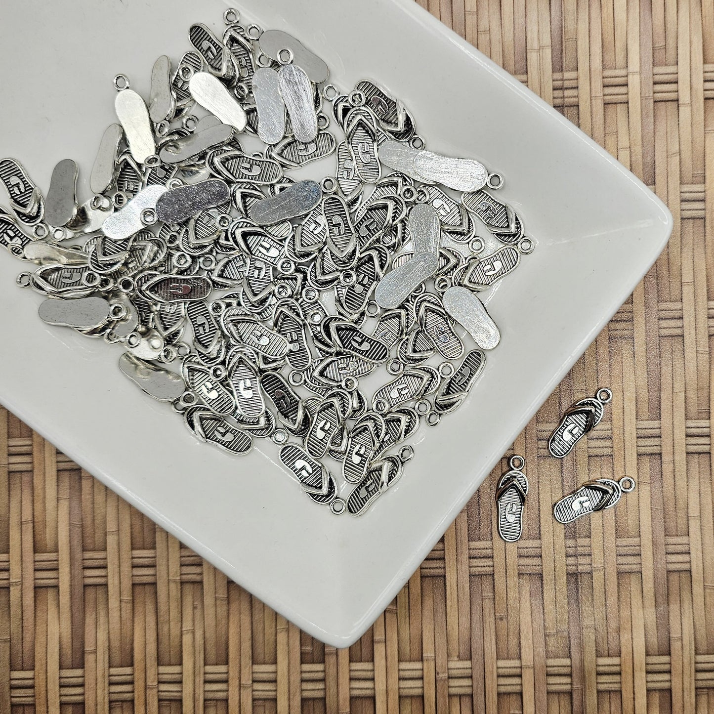 10/25/50 Pcs Flip Flop, Sandals Charm, Slippers Charms #CM036