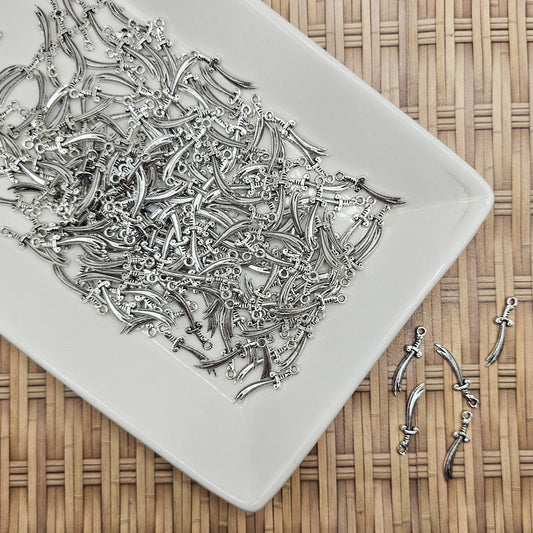 10/25/50 Pcs Medieval Dagger Sword Silver Tone Charm, Charms #CM048