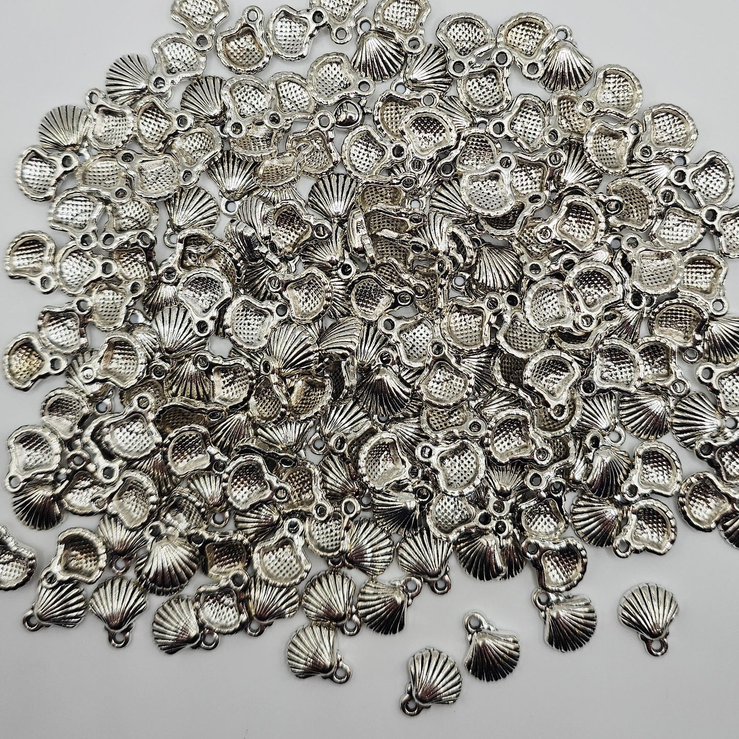 10/25/50 Pcs Seashell Silver Tone Charm, Charms #CM042