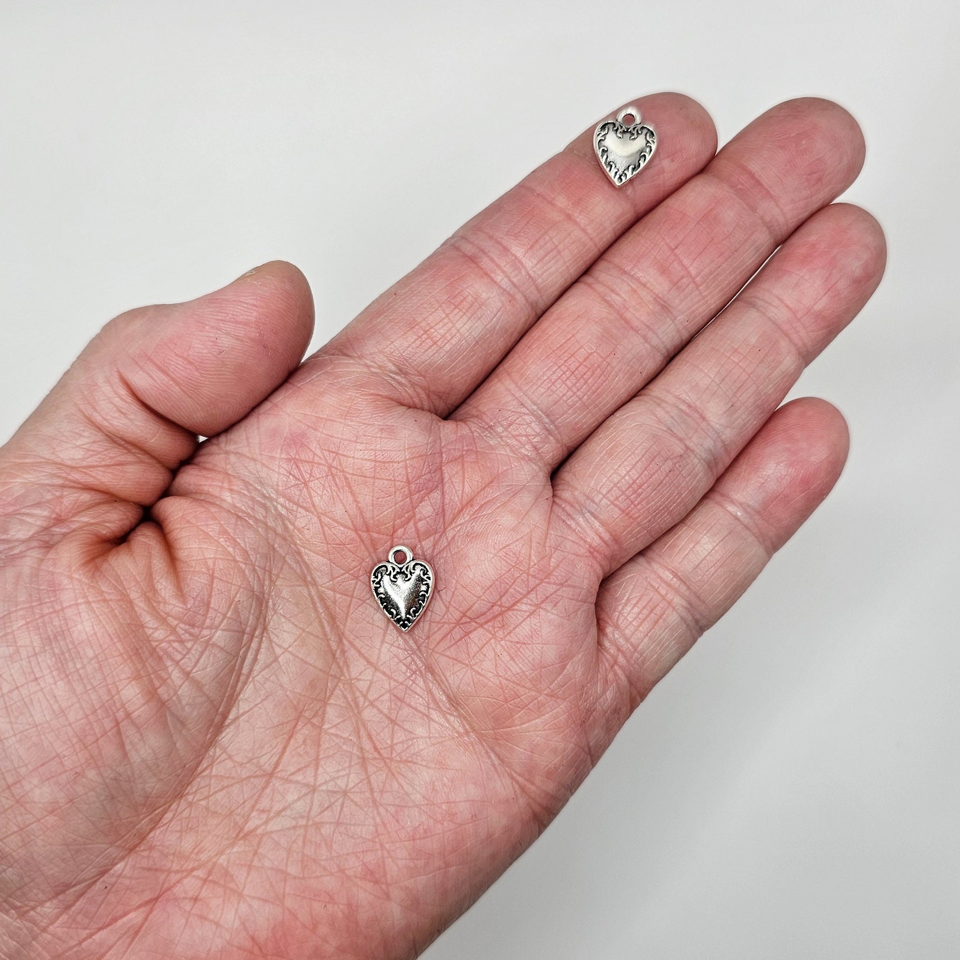 10/25/50 Pcs Heart Silver Tone Charm, Charms #CM038