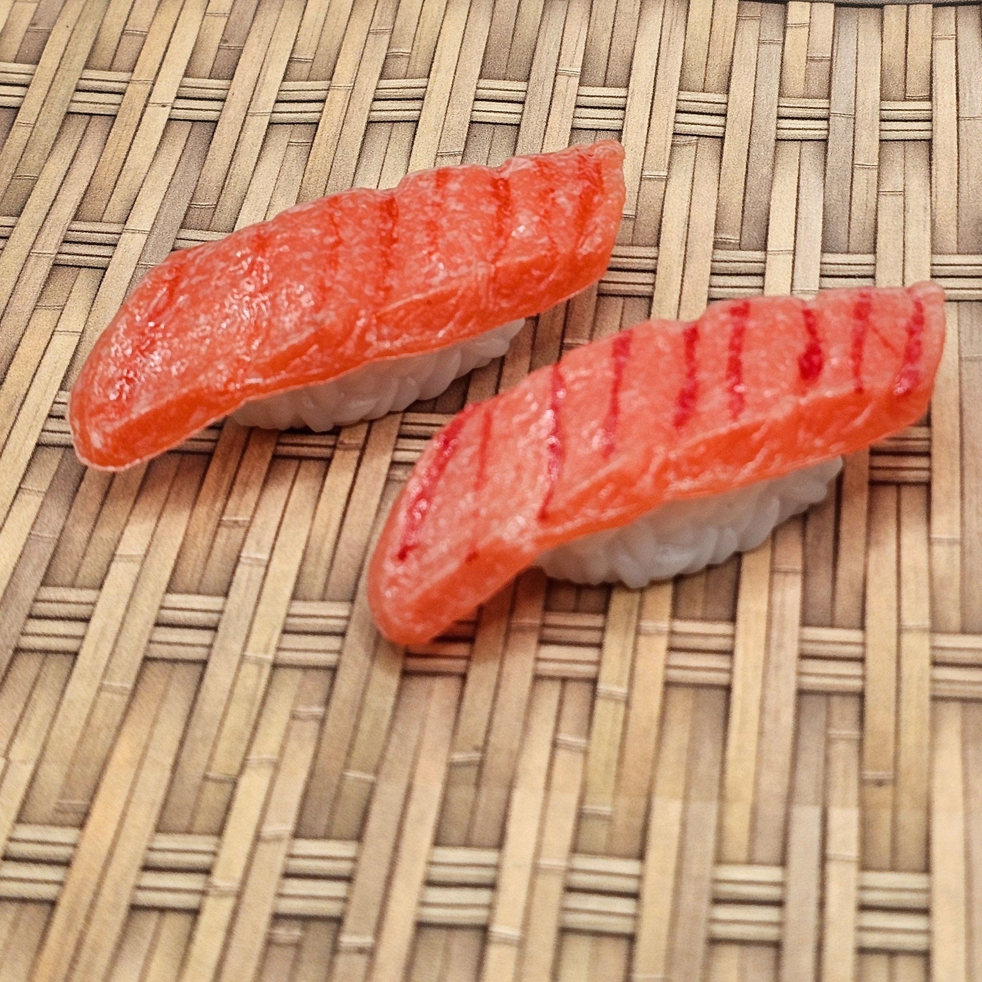 4 Pcs Fake Sushi Artificial Japanese Sushi Polymer Clay Food Japanese Cockle, Tuna, Mackerel, Shrimp, Clam #CAB115-118