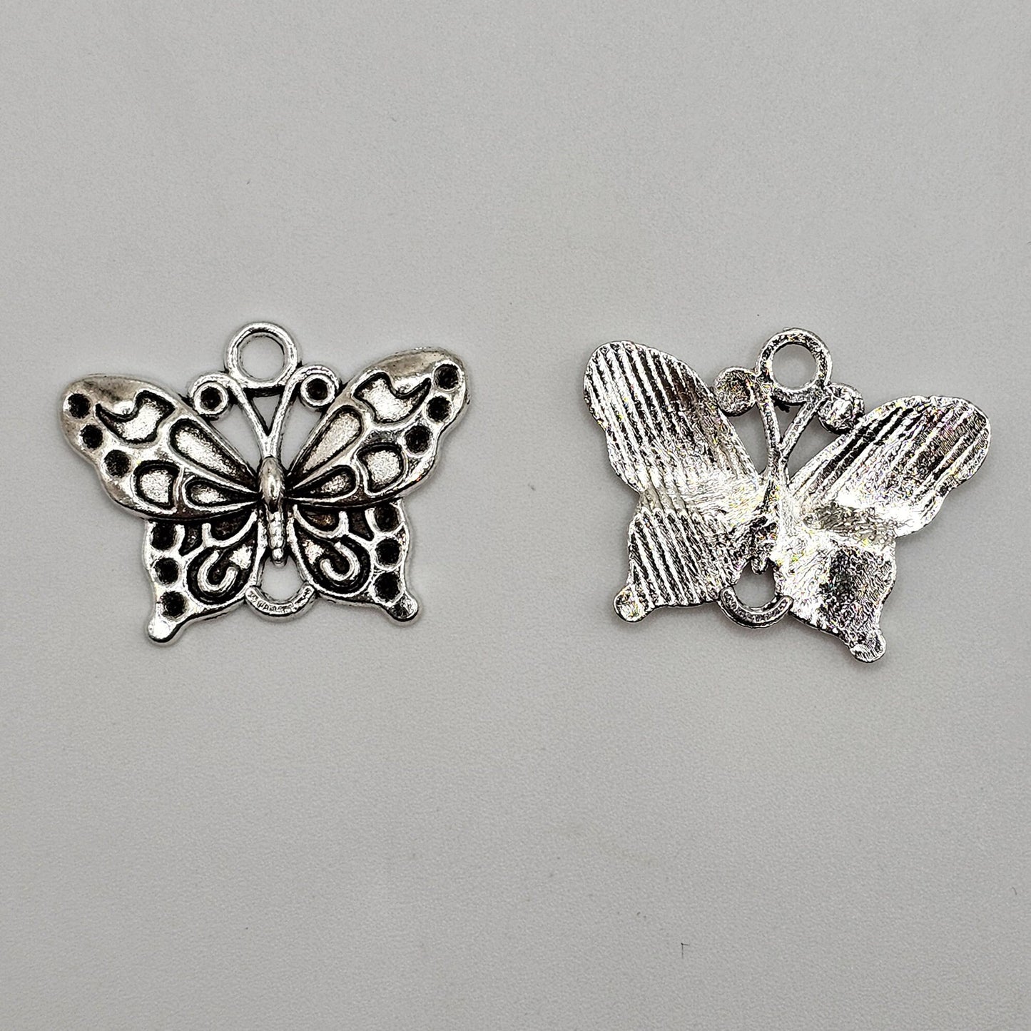 10/25/50 Pcs Butterfly Silver Tone Charm, Charms #CM024