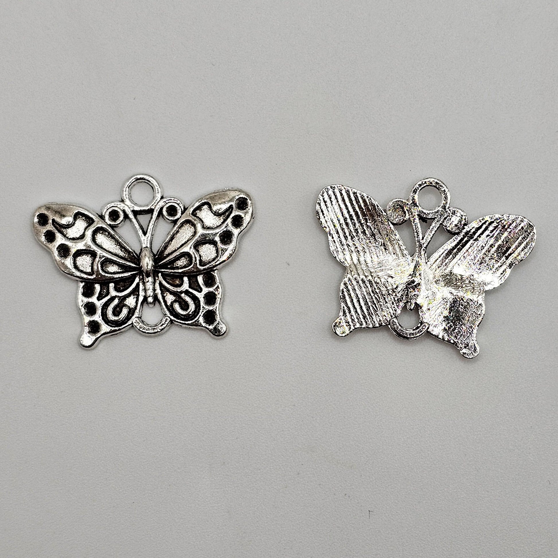 10/25/50 Pcs Butterfly Silver Tone Charm, Charms #CM024