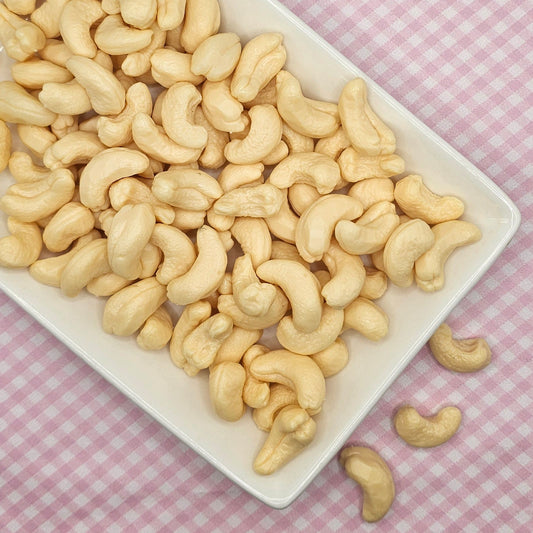 10/30 Pcs Cashew Nut Realistic Imitation Fake Food Cabochons, Faux Snack Cabochon, #CAB128