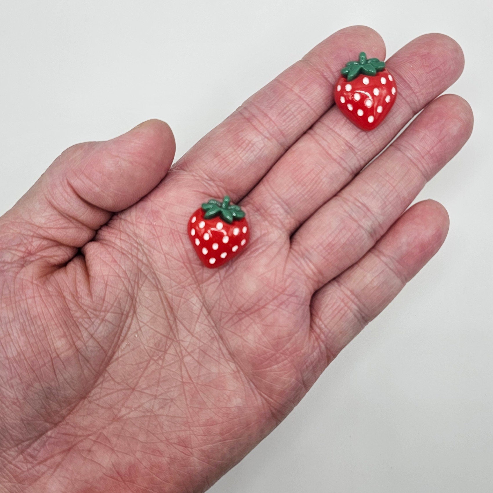 5/10/25 Pcs Red Strawberry Resin Flat Back Cabochons, Fruits Flatback Cabochon #CAB133