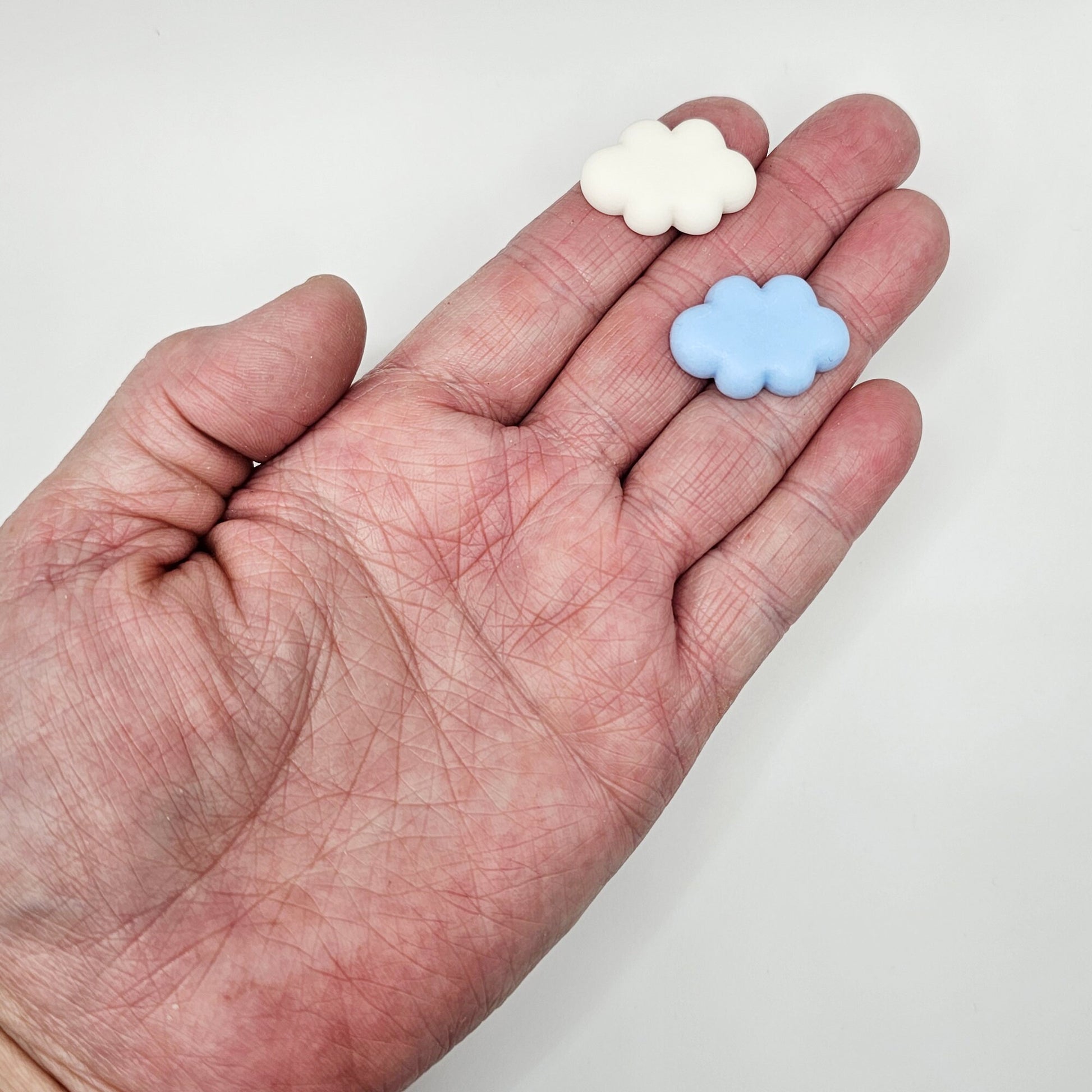 5/10/25 White/Blue Cloud Cabochons 3D Puffy Fluffy Kawaii Cloud 25mmx 17mm #CAB 144