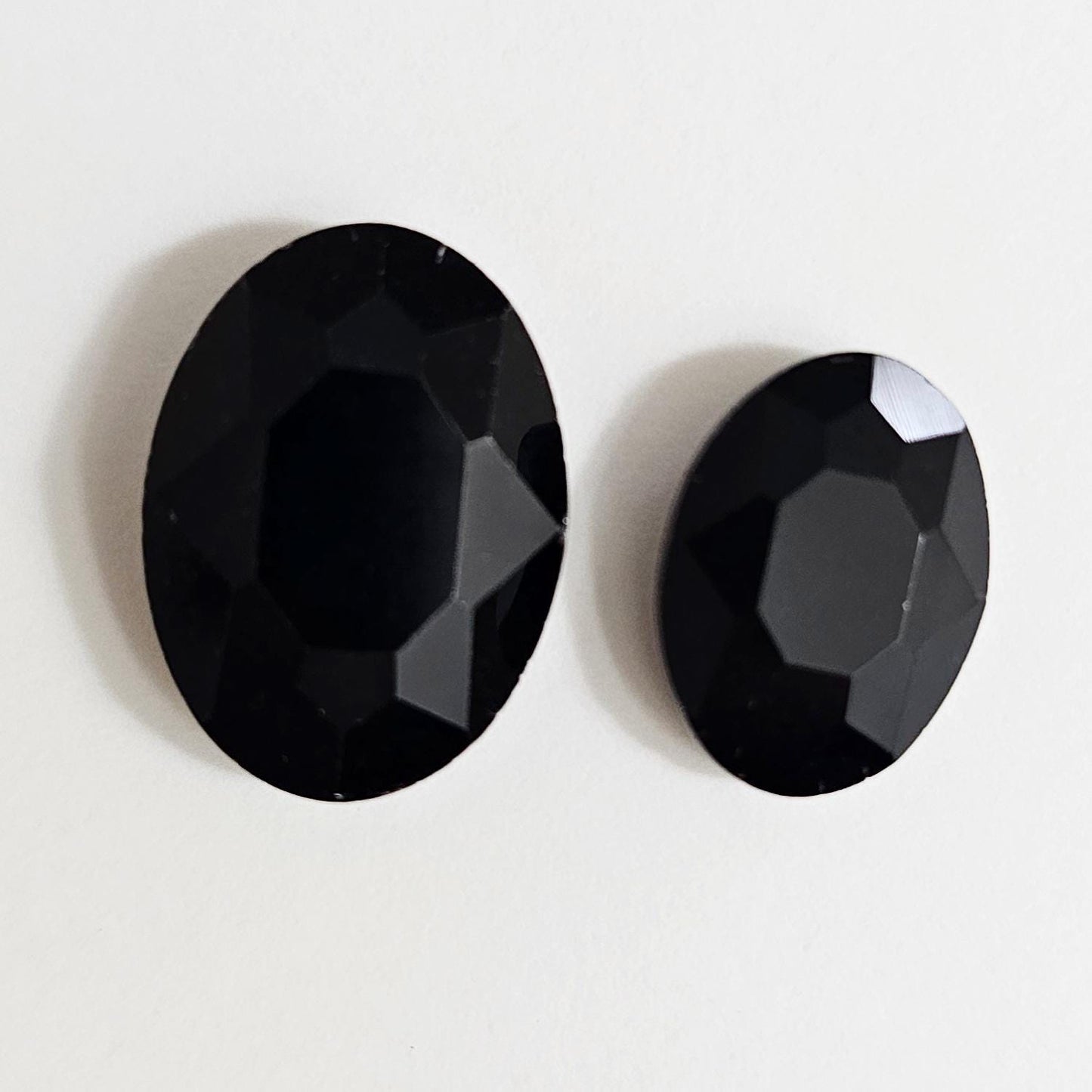 Oval Pointed Back Gems Jewels Opaque Black Clear Rhinestone 10x14mm 13x18mm