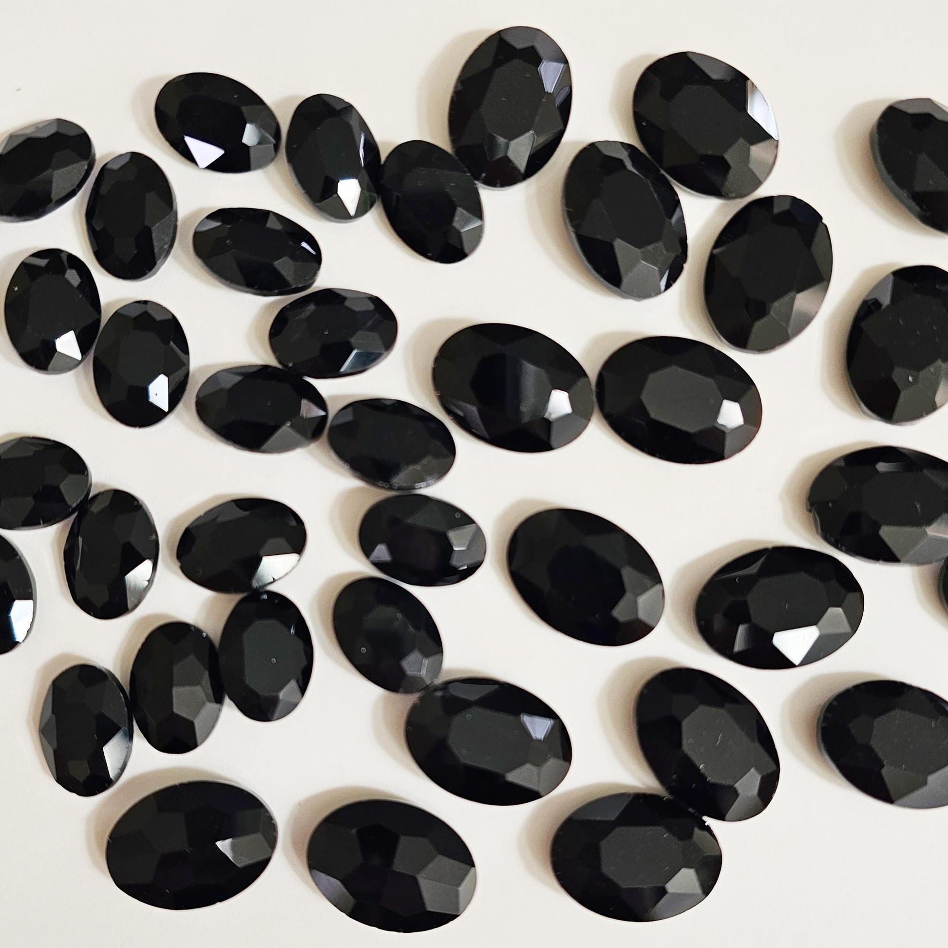 Oval Pointed Back Gems Jewels Opaque Black Clear Rhinestone 10x14mm 13x18mm