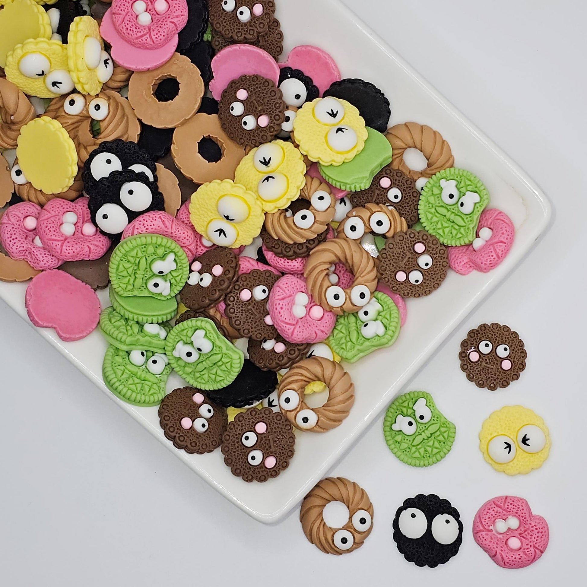 6/12/24 Pcs Cookie Monster Resin Flat Back Cabochons, Snack Cabochon #CAB204