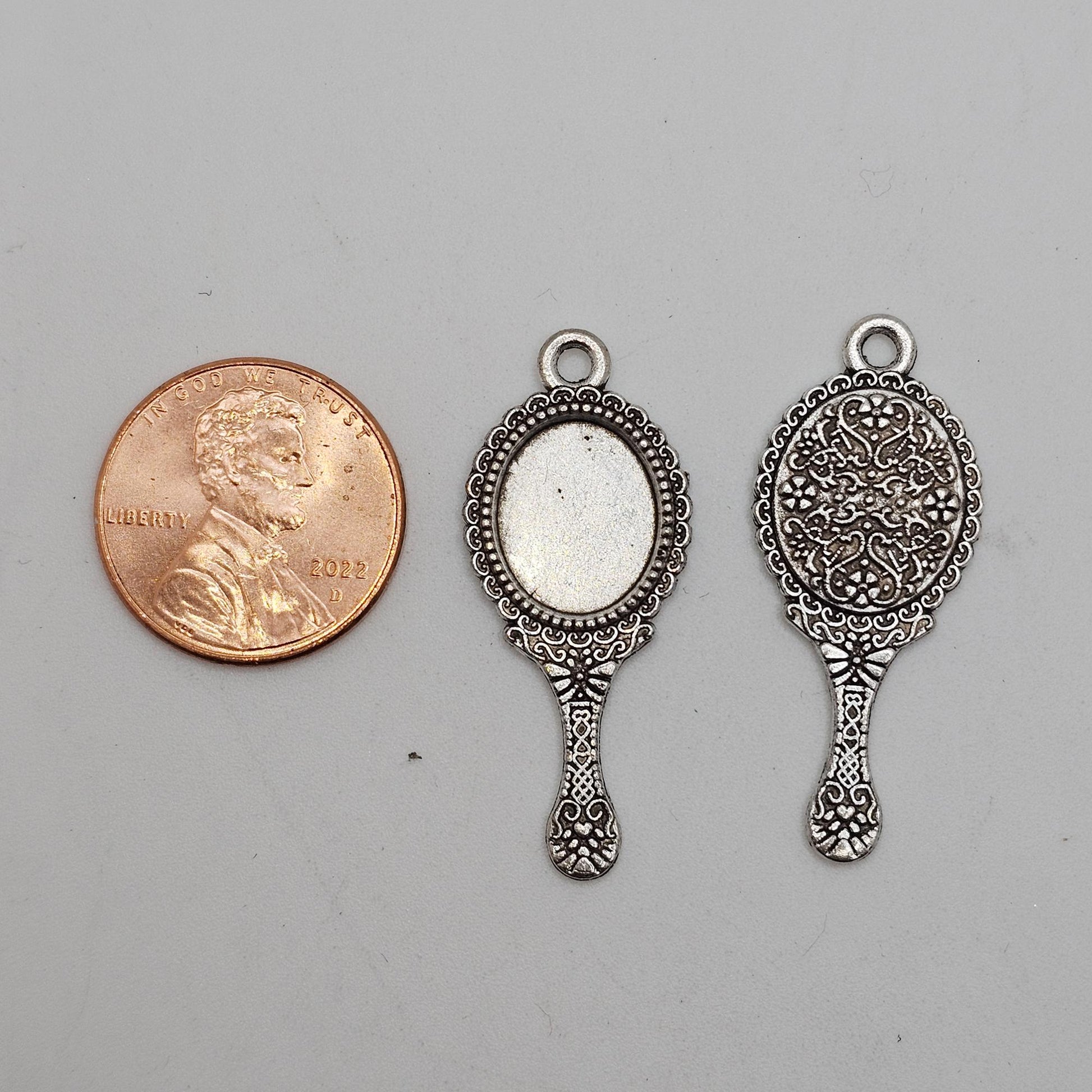 10/25/50 Pcs Mirror Antique Silver Tone Charms, Pendant Charm #CM104