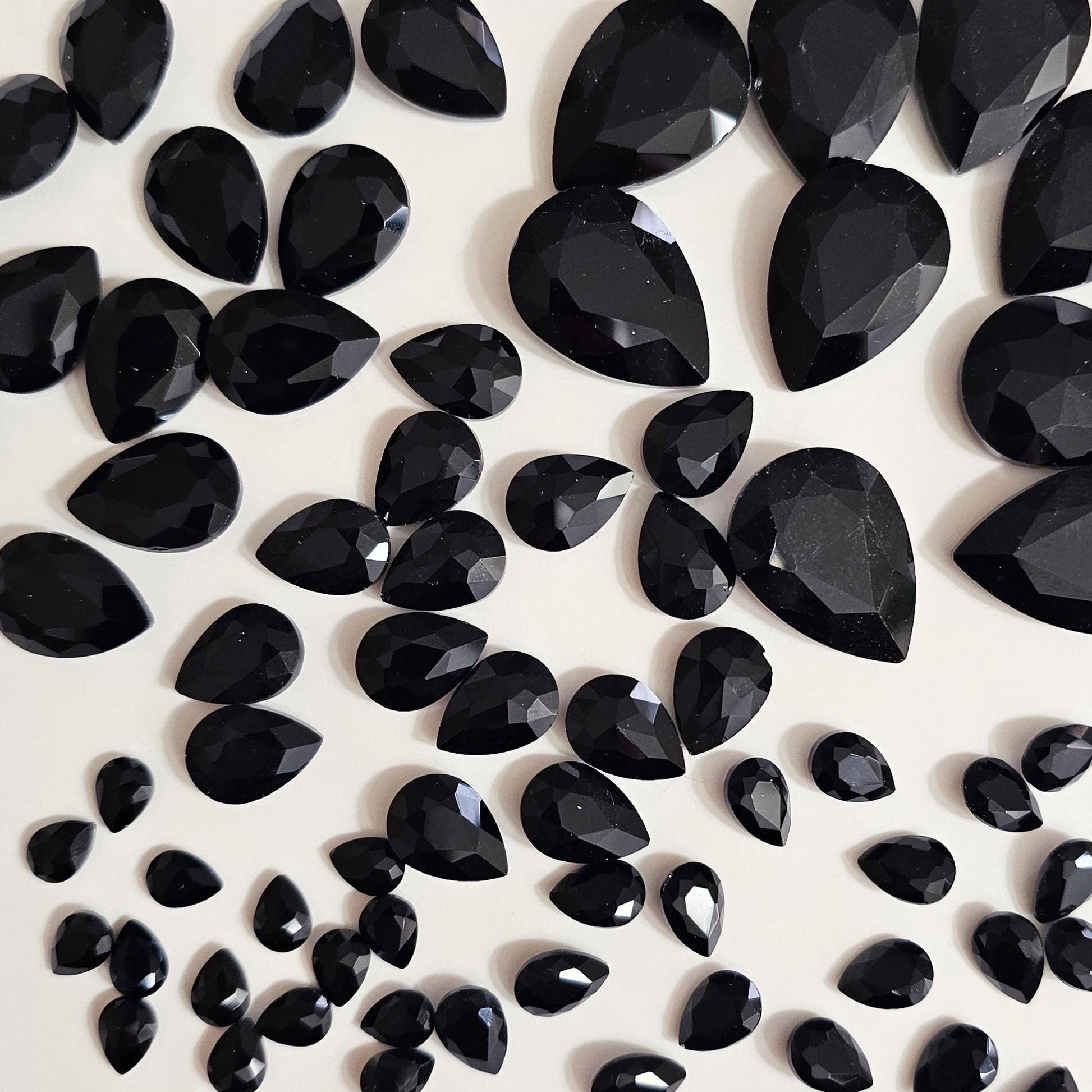 Teardrop Pointed Back Gems Jewels Opaque Black Rhinestone 6x8mm 8x10mm 10x14mm 13x18mm 18x25mm