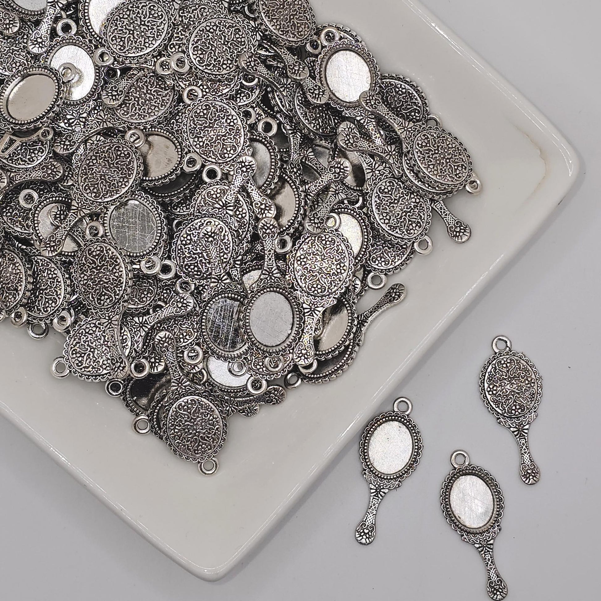 10/25/50 Pcs Mirror Antique Silver Tone Charms, Pendant Charm #CM104