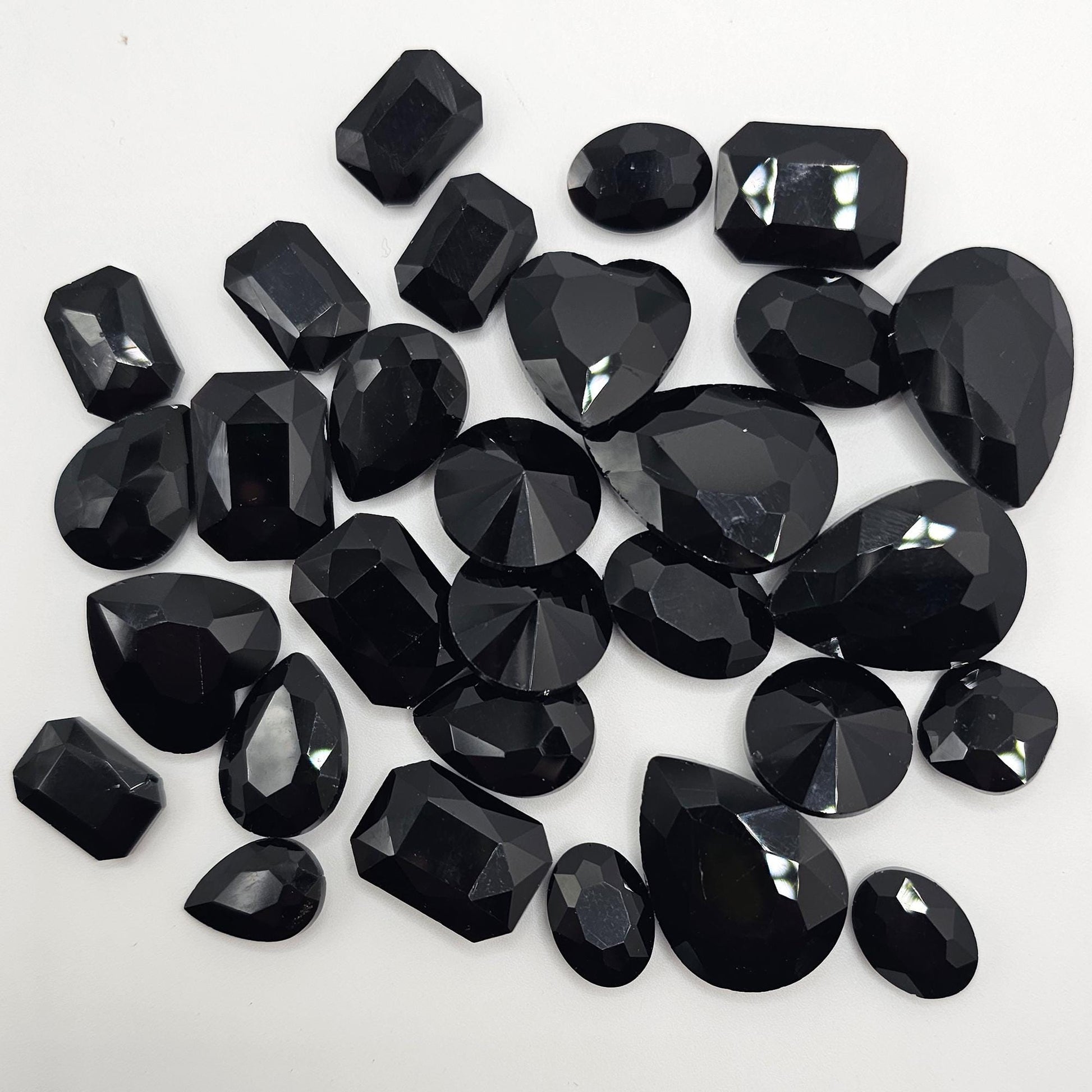 30 Pcs Assorted Shapes & Sizes Glass Point Back Gems Jewels Rhinestones Hearts Teardrop Rectangle Oval 10x14mm 13x18mm 18x25mm Choose Color