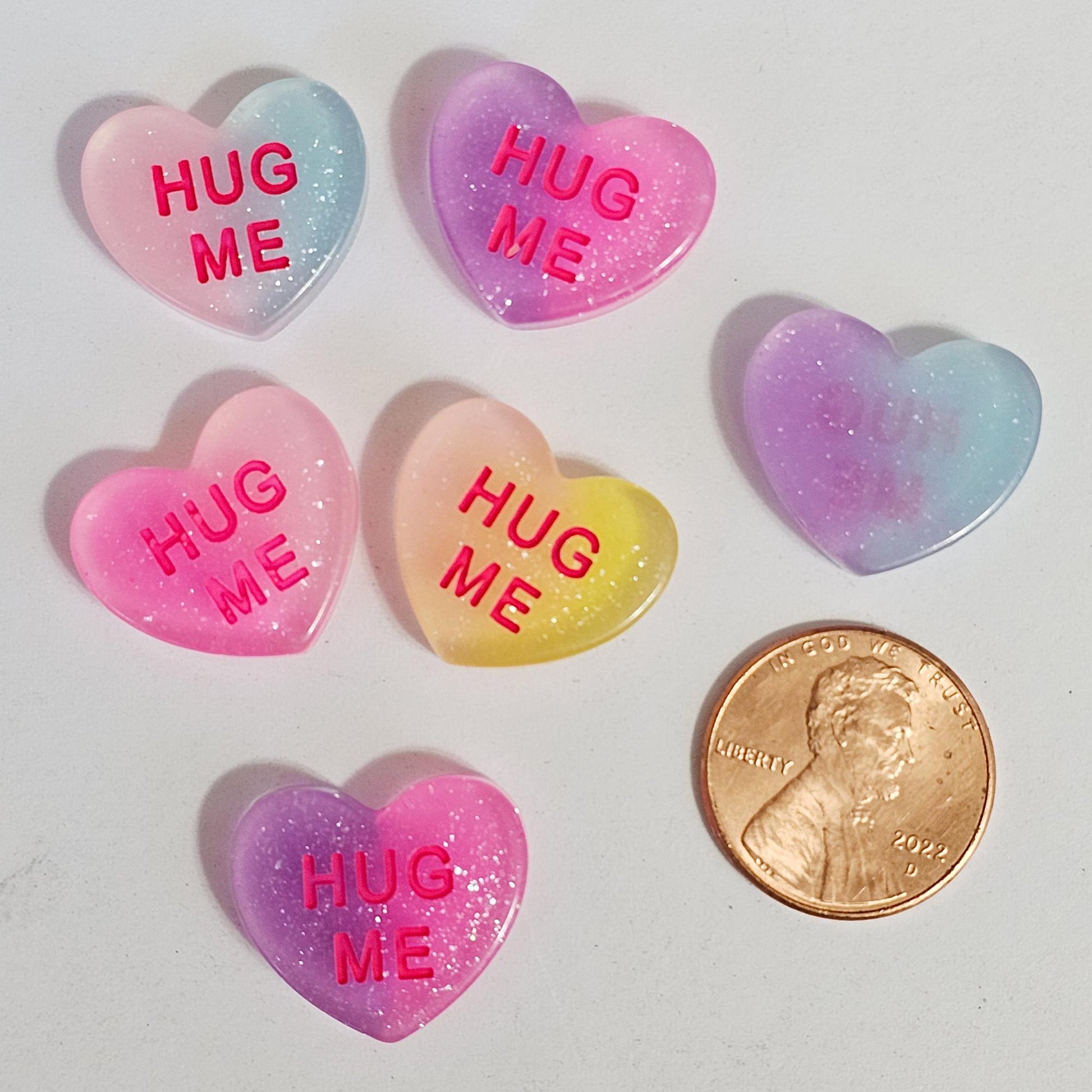 5/15/25 Pcs "Hug Me" Glittery Conversation Heart Cabochons, Valentines Resin Flatback Cabochon #CAB220