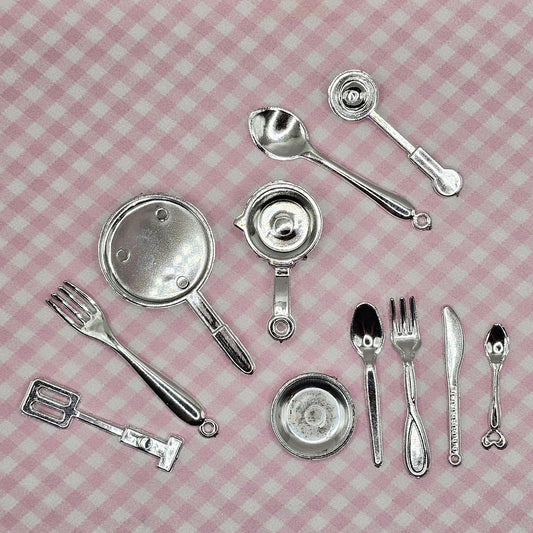 11 Pcs Set of Miniature Doll Props Utensils Kitchen Cookware Plastic Silver Tone #CAB219