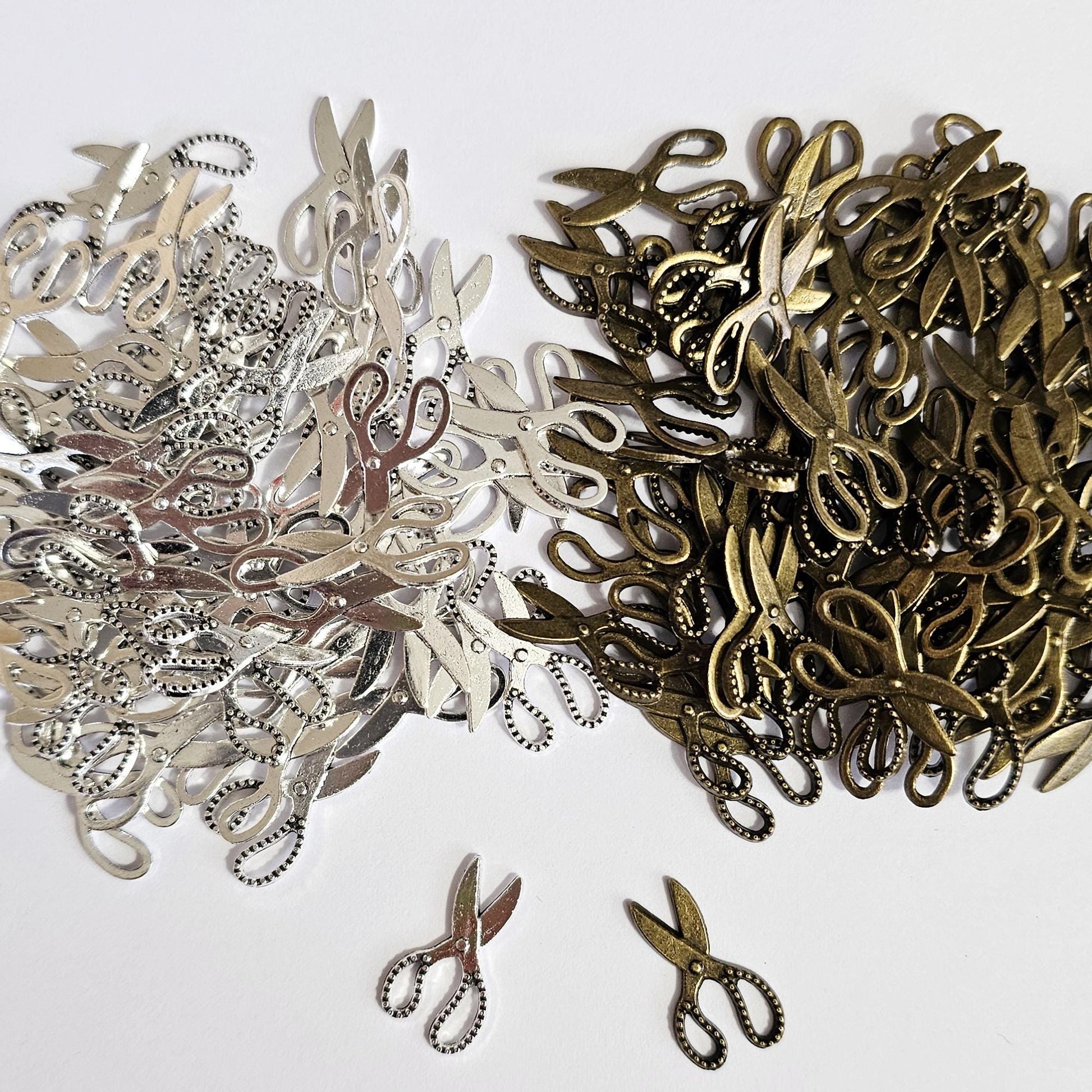10/25/50 Pcs Scissors Pendant Charm Shears Ornament Charms Silver Antique Bronze #CM119