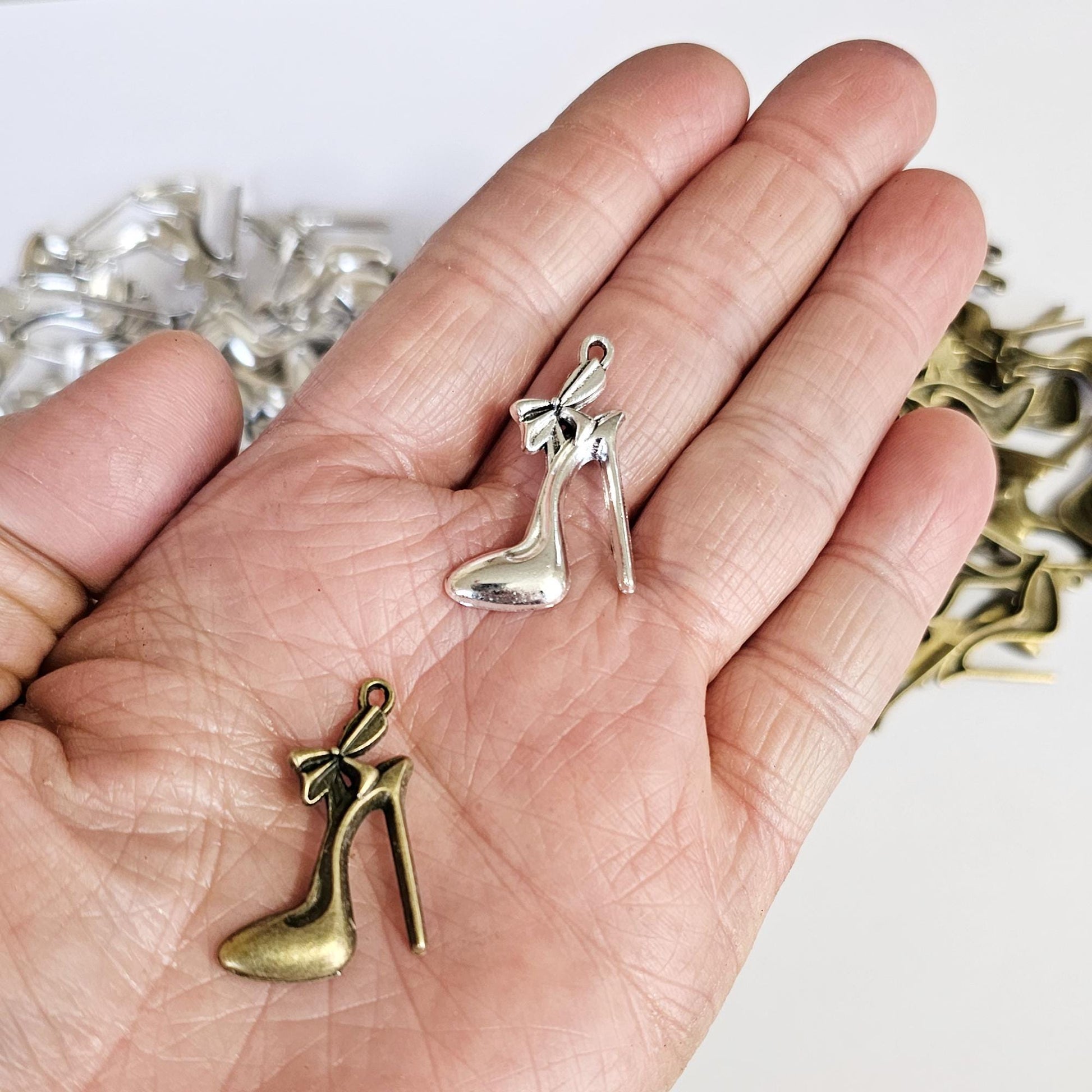 10/25/50 Pcs High Heel Shoe Charm- stiletto heels pendant Shoe Silver or Antique Brass Charms #CM120