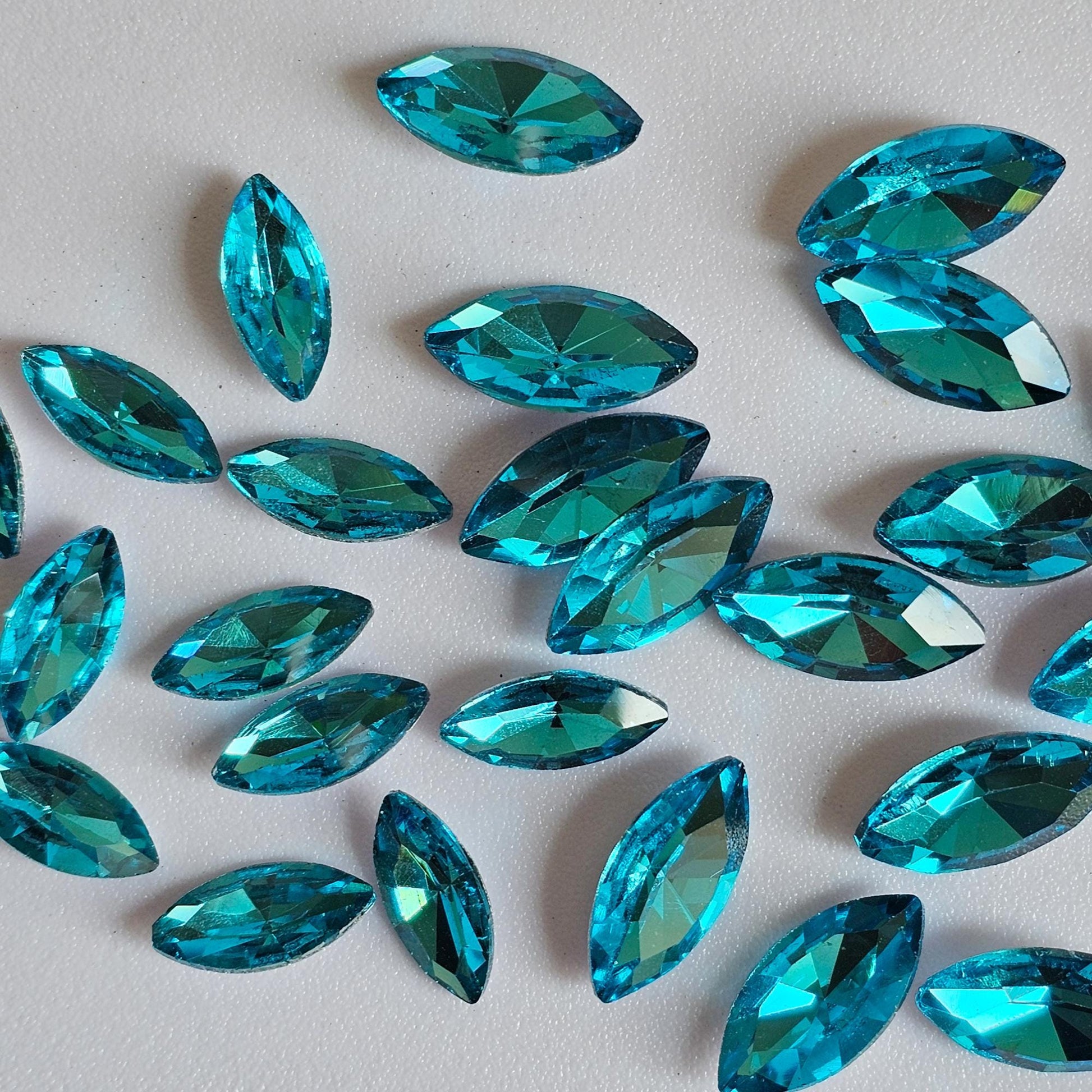 Slim Navette Pointed Back Gems Jewels Turquoise Blue Rhinestone 7x15mm 9X18mm