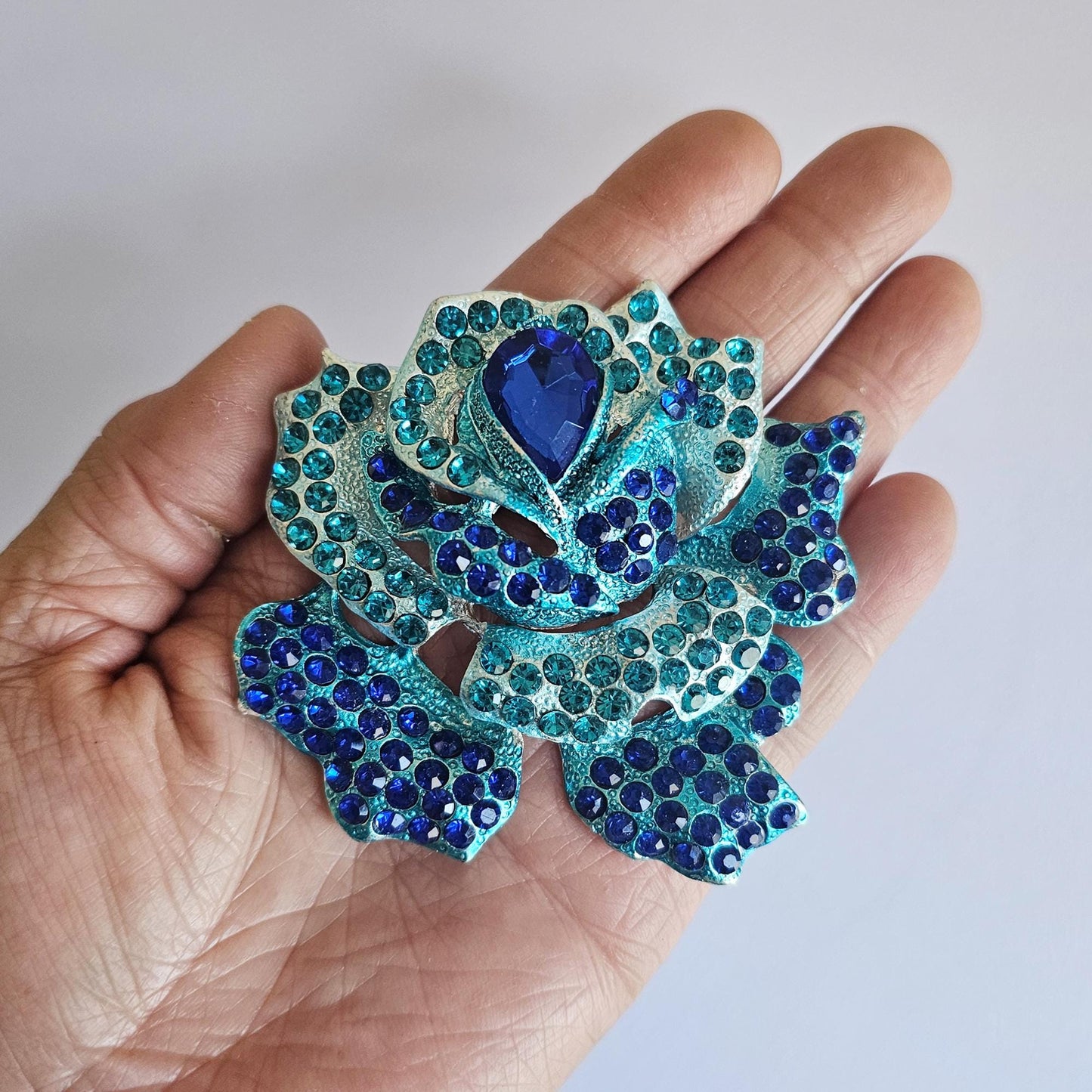 Rhinestone Large Rose Bling Gorgeous Luxury Sparkling Embellishment Cabochon Pendant Charm 85mm X 75mm