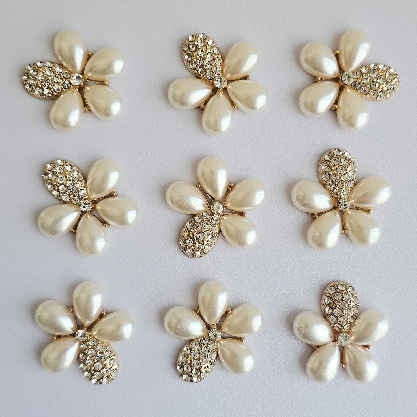 4 Pcs Rhinestone Pearl Drop Flower Alloy Gold Bling Gorgeous Luxury Sparkling Embellishment DIY 32mm