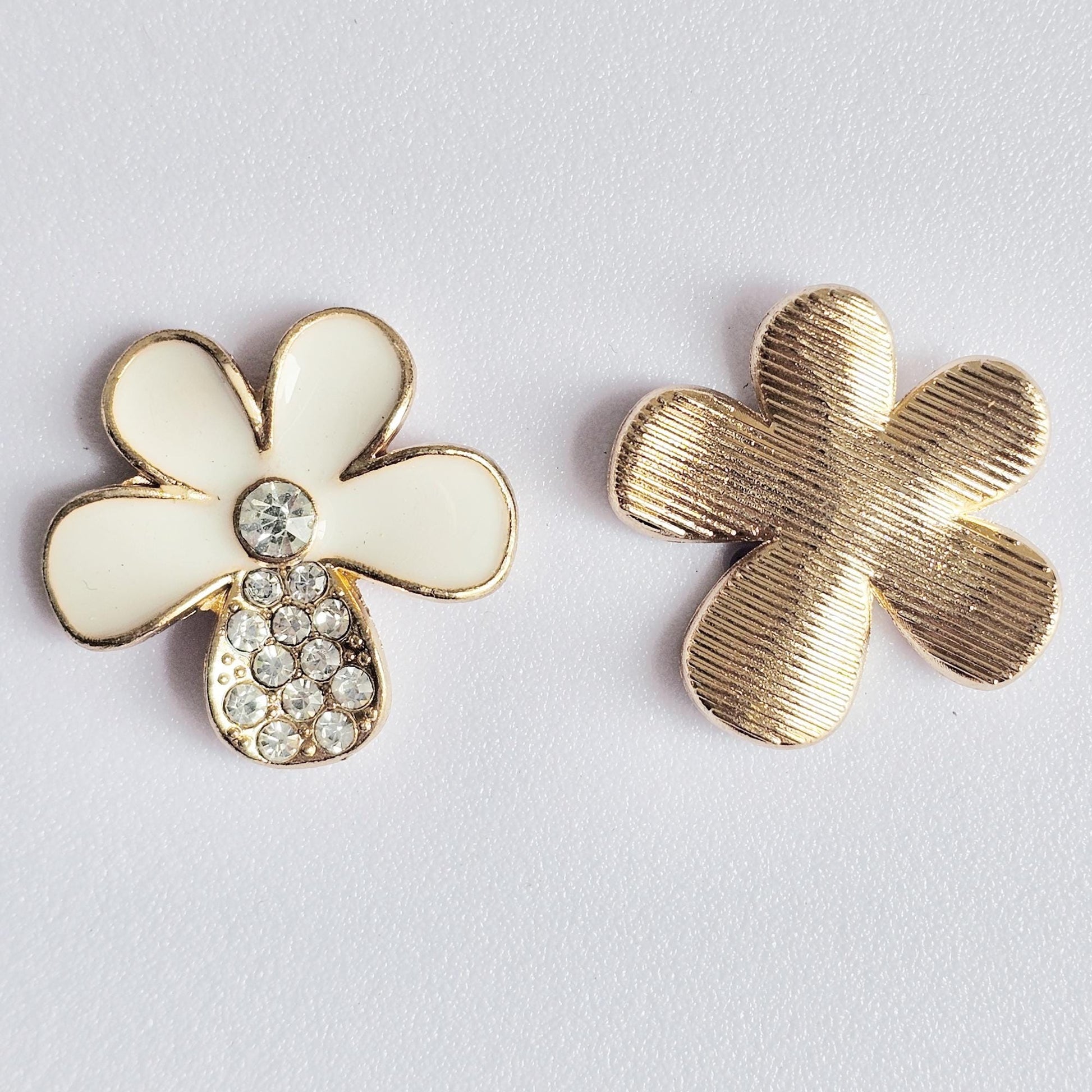 4 Pcs Rhinestone White Flower Alloy Gold Bling Gorgeous Luxury Sparkling Embellishment DIY 25mm