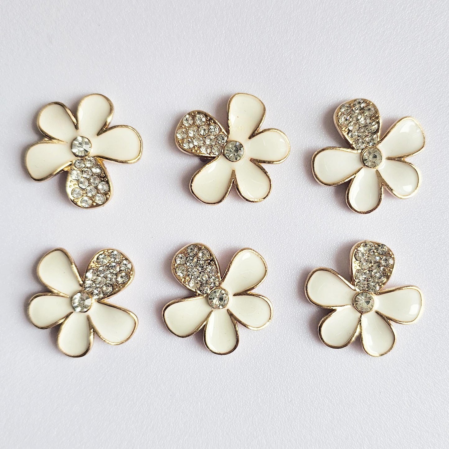 4 Pcs Rhinestone White Flower Alloy Gold Bling Gorgeous Luxury Sparkling Embellishment DIY 25mm